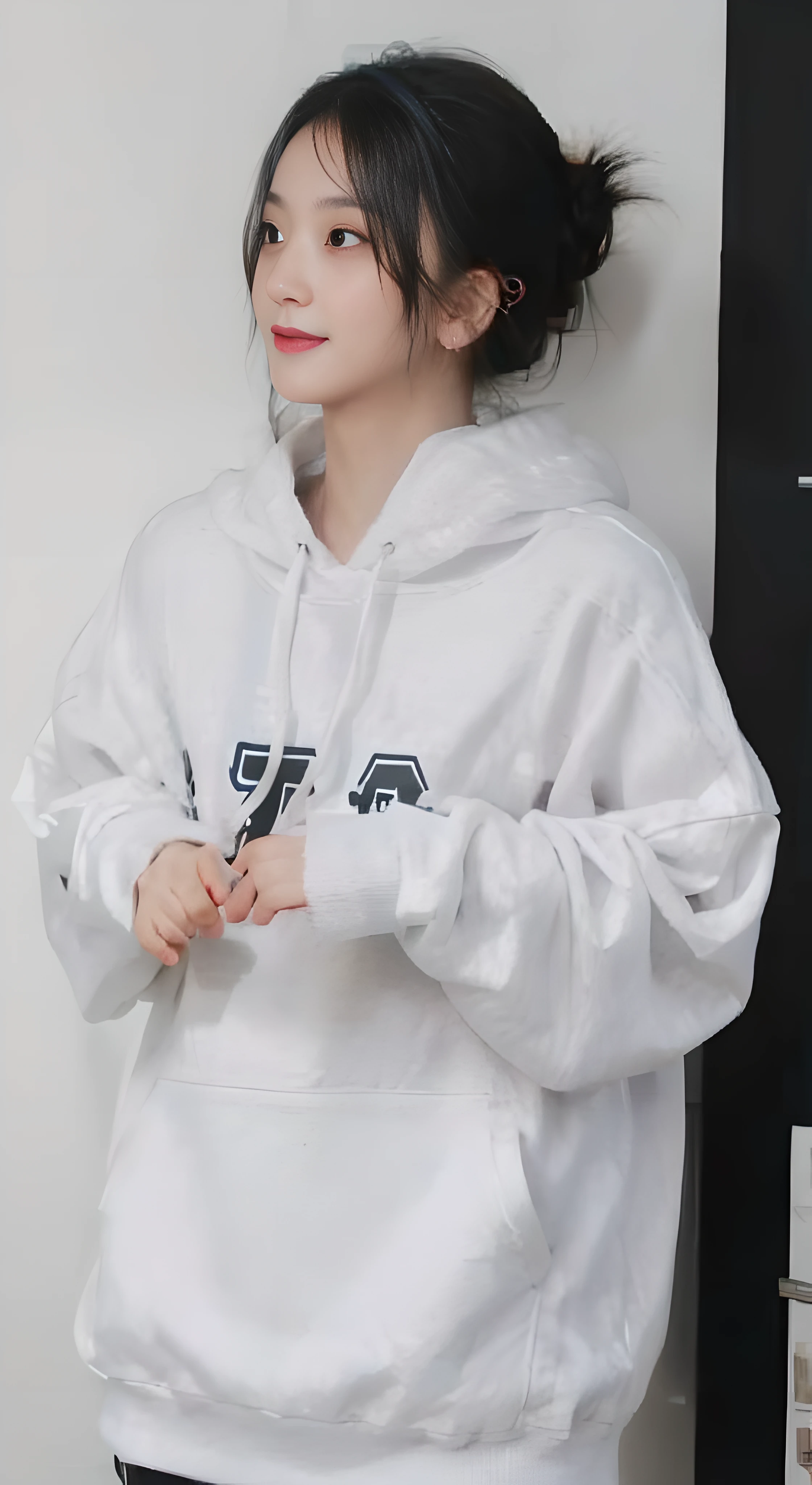 (realistic、High resolution:1.3)、1 girl with perfect figure、super thin face and eyes、short hair、hoodie:1 in random color.2、short jeans、at the cafe、coffee on the table