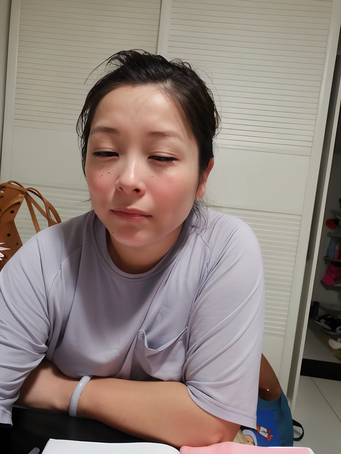 There was a woman sitting at the table,Holding a book and a cup of coffee, Her face flushed,Wearing sweat, 3 0 years old woman, 30 year-old woman, woman very tired, captured with sony a3 camera, exhausted face, nomake-up, 3 2 - - old, with serious face expression, Tired appearance, Sweaty face, She is facing the camera