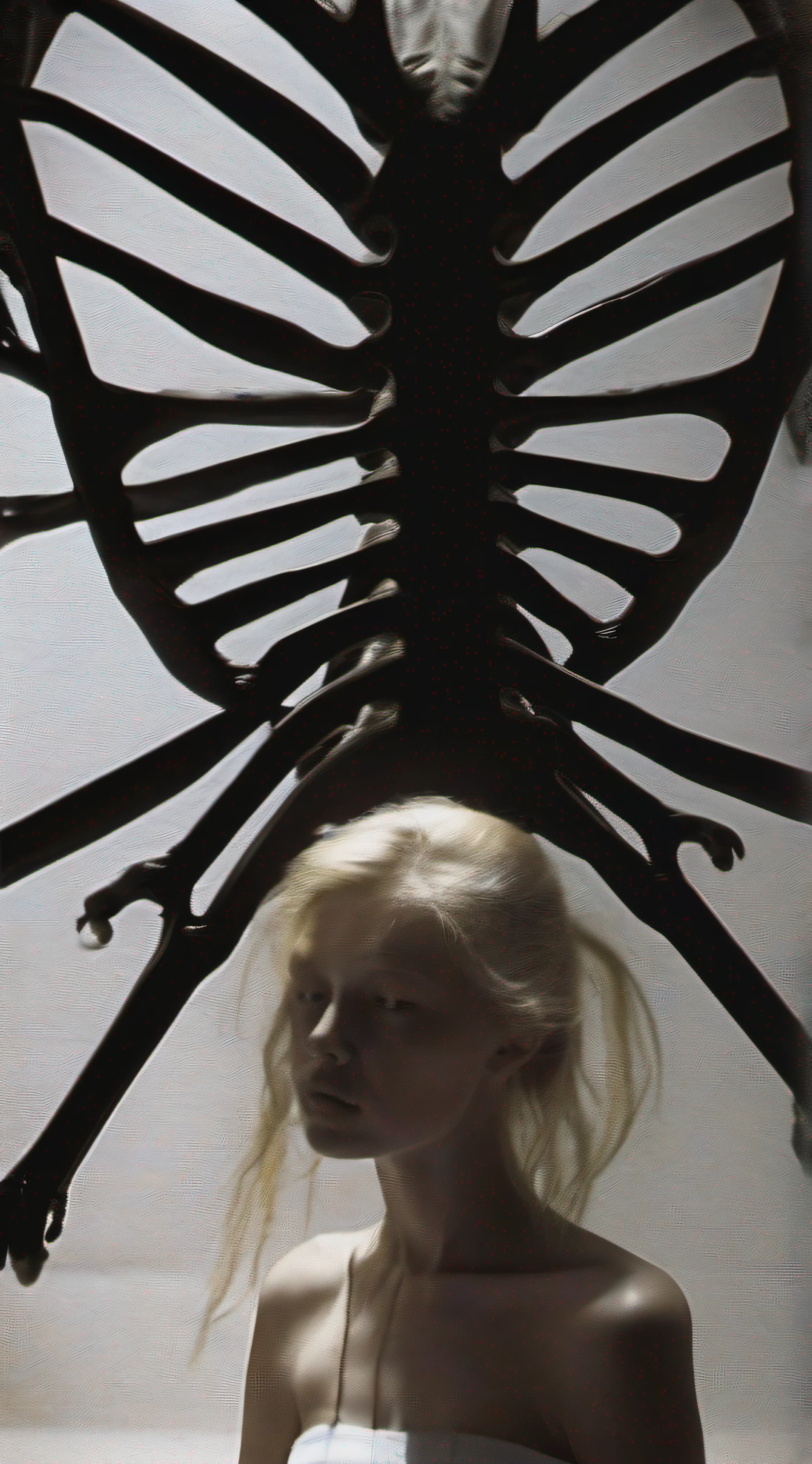 "(The best lighting, alto contraste, oscuro, dramatic),(Chica rubia junto a una cabra negra gigante, Open the rib cage, feto, autopsia, huesos humanos, sangre por las paredes). Luz Caravaggio"