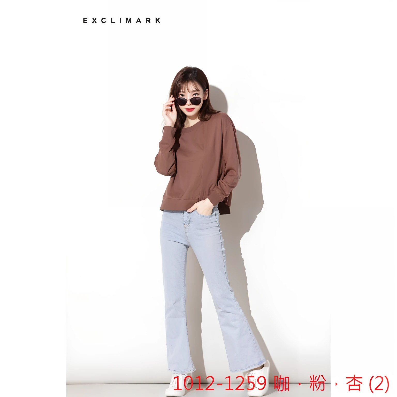 (((Medium hair))), best qualtiy, 8K, hdr, A high resolution, absurderes:1.2, blur backgroun, Background bokeh:1.2, photography of, (RAW photo:1.2), (真实感:1.4), (Masterpiece:1.3), (complexdetails:1.2)cap, face,japanaese girl, delicated, Beautiful detailed, (Detailed eyes), (Detailed facial features),, Skin Firm, From_Front, (being thin),(best qualtiy:1.4),(超A high resolution:1.2),cinematic lighitnglamplight,(Extremely detailed illustration),(Gloss on lips,best qualtiy,超A high resolution,depth of fields,Caustics,Extensive illumination,naturalshadow,85mm, f/1.4, iso 200, 1/160s:0.75)