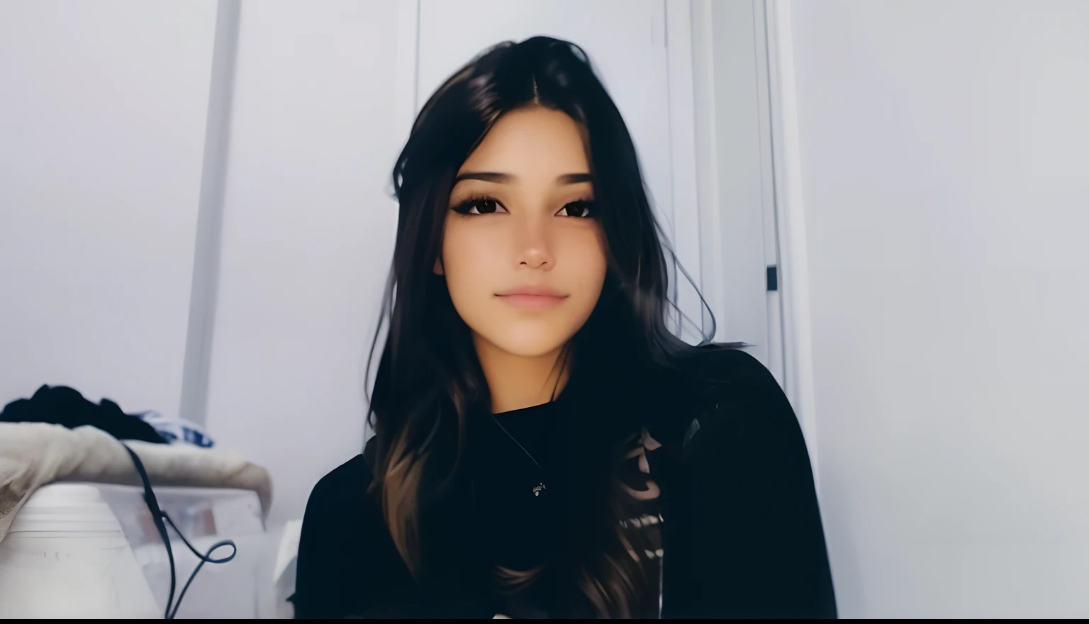 16-year-old girl, brunette, with straight brown hair, with brown eyes, Brazilian, pink mouth and large eyelashes