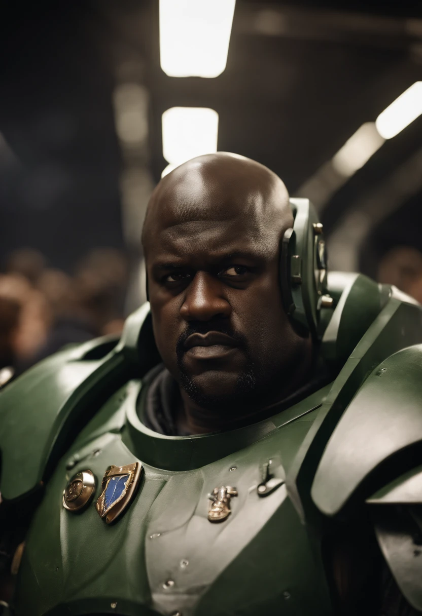 Shaquille o'neal como Um Astartes space marine ,Altamente realista, em sua armadura Power armor Cor verde, Ultra realismo, best quality, altos detalhes, Martelo de guerra40k