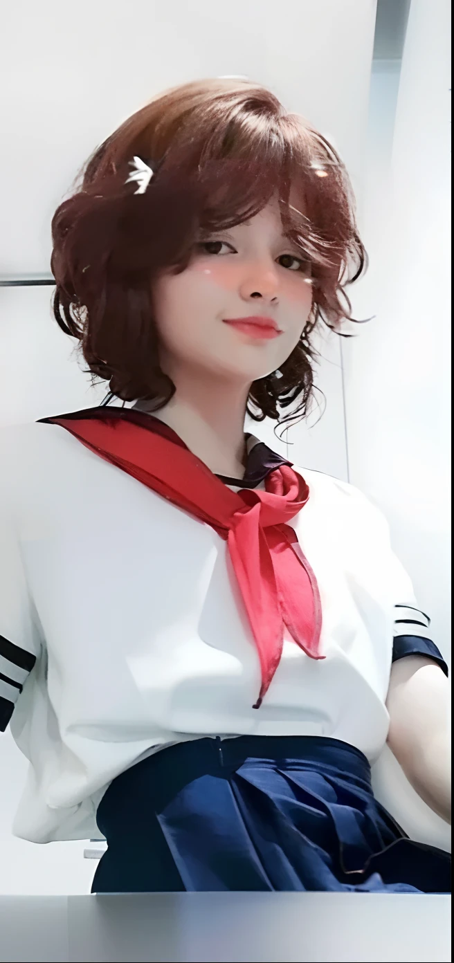 There's a woman in a sailor's outfit posing for a photo, Sakimichan, Menina anime na vida real, camisa solta colar marinheiro uniforme, Anime Garota Cosplay, Anime cosplay, protagonista feminina 👀 :8, como um personagem de anime, Junko Enoshima, Cosplayer, com cabelos curtos, Uniforme JK, Estilo de cor Aya Takano, apenas estilo anime, Uniforme de marinheiro