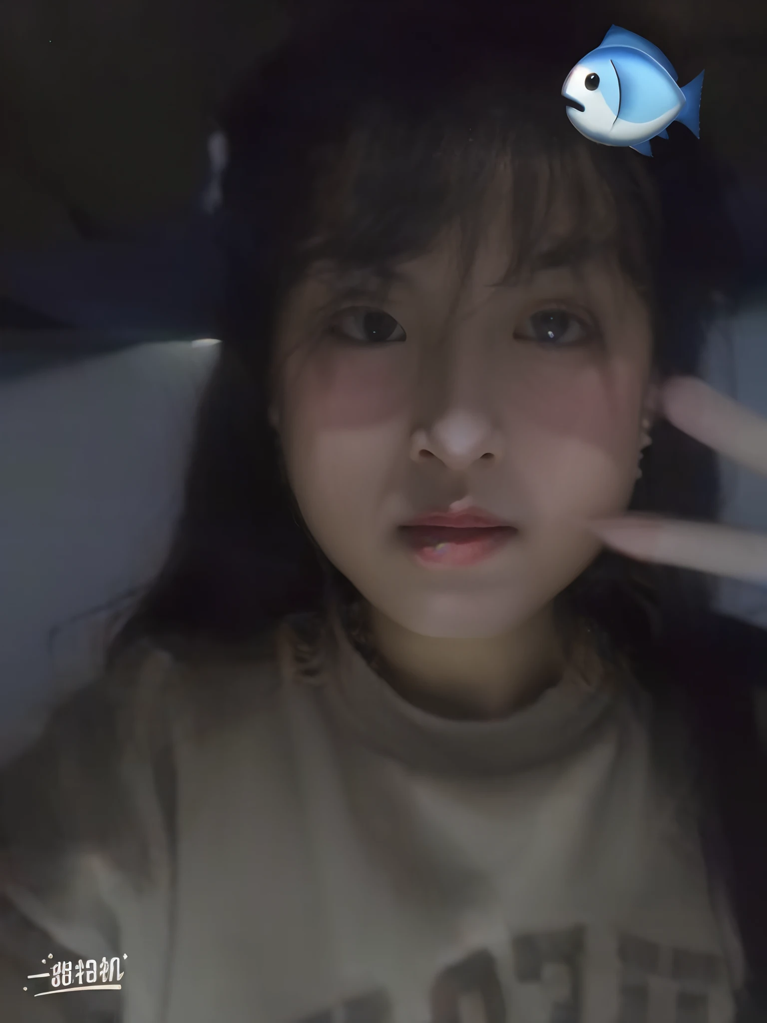 Best quality, Masterpiece, 超高分辨率, (Photorealistic:1.4), RAW photo, 1girll, cropped shoulders