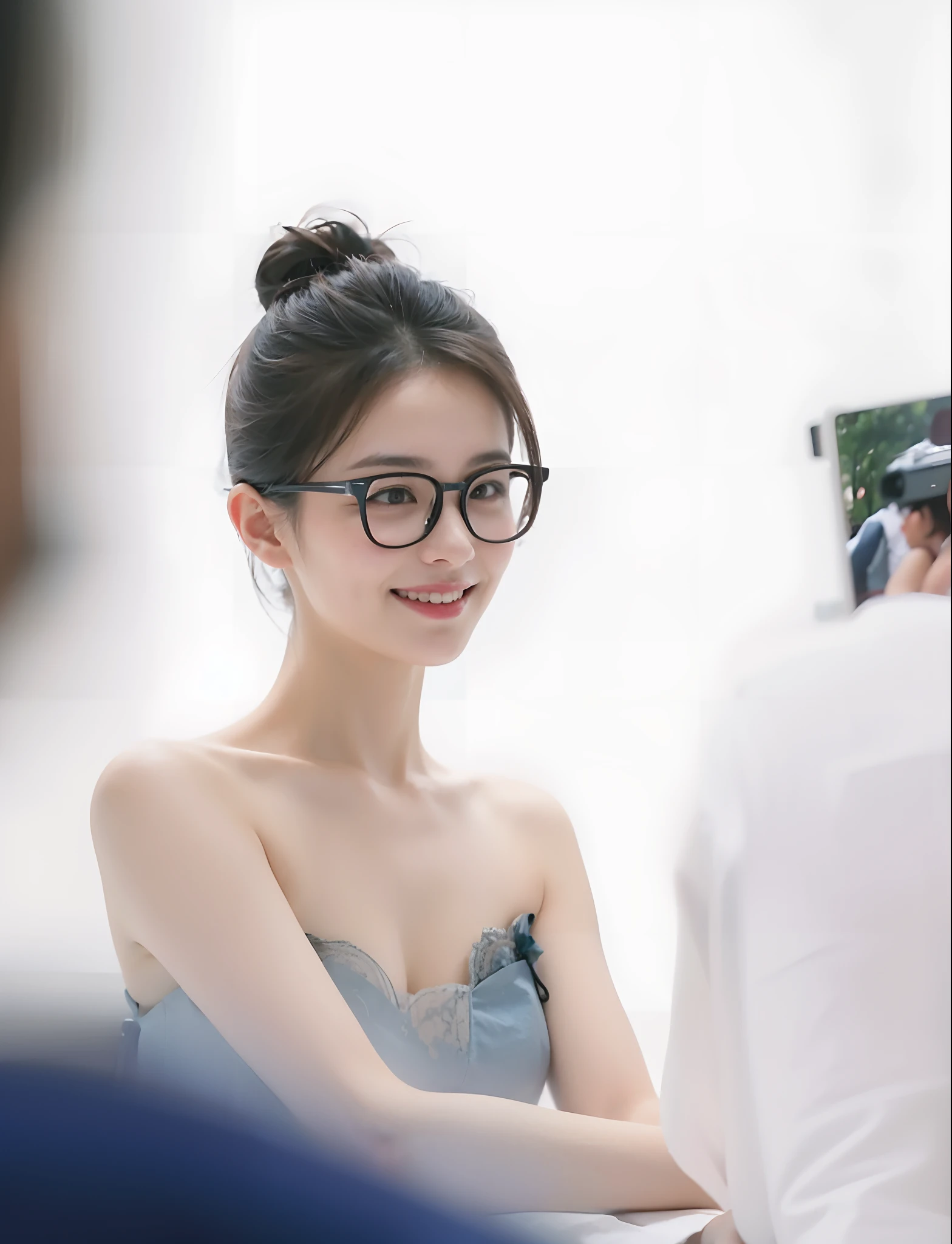 (highest quality、8k、Masseter muscle area、メタルRound Glasses、Delicate illustrations)、round face、Round Glasses、Kasumi Arimura、Raccoon face、(Futuristic pink and white tank top hero suit) 、(and Pink Bra、A plump figure 1.1、Super Big 1.1)、Smile at your audience、Black hair ponytail(With cage)、Ancient Battlefields of Japan、Upper body