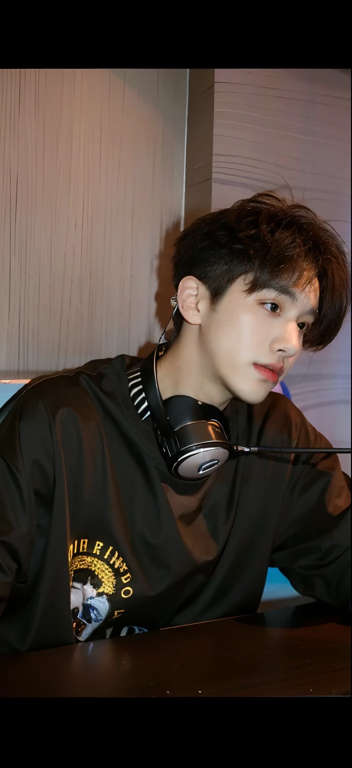 there is a man with headphones on sitting at a table, cai xukun, profile picture 1024px, jungkook, male ulzzang, inspired by Kun Can, inspired by Bian Shoumin, hyung tae, young wan angel, profile pic, album art, headshot profile picture, jinyoung shin, hong june hyung, yanjun chengt