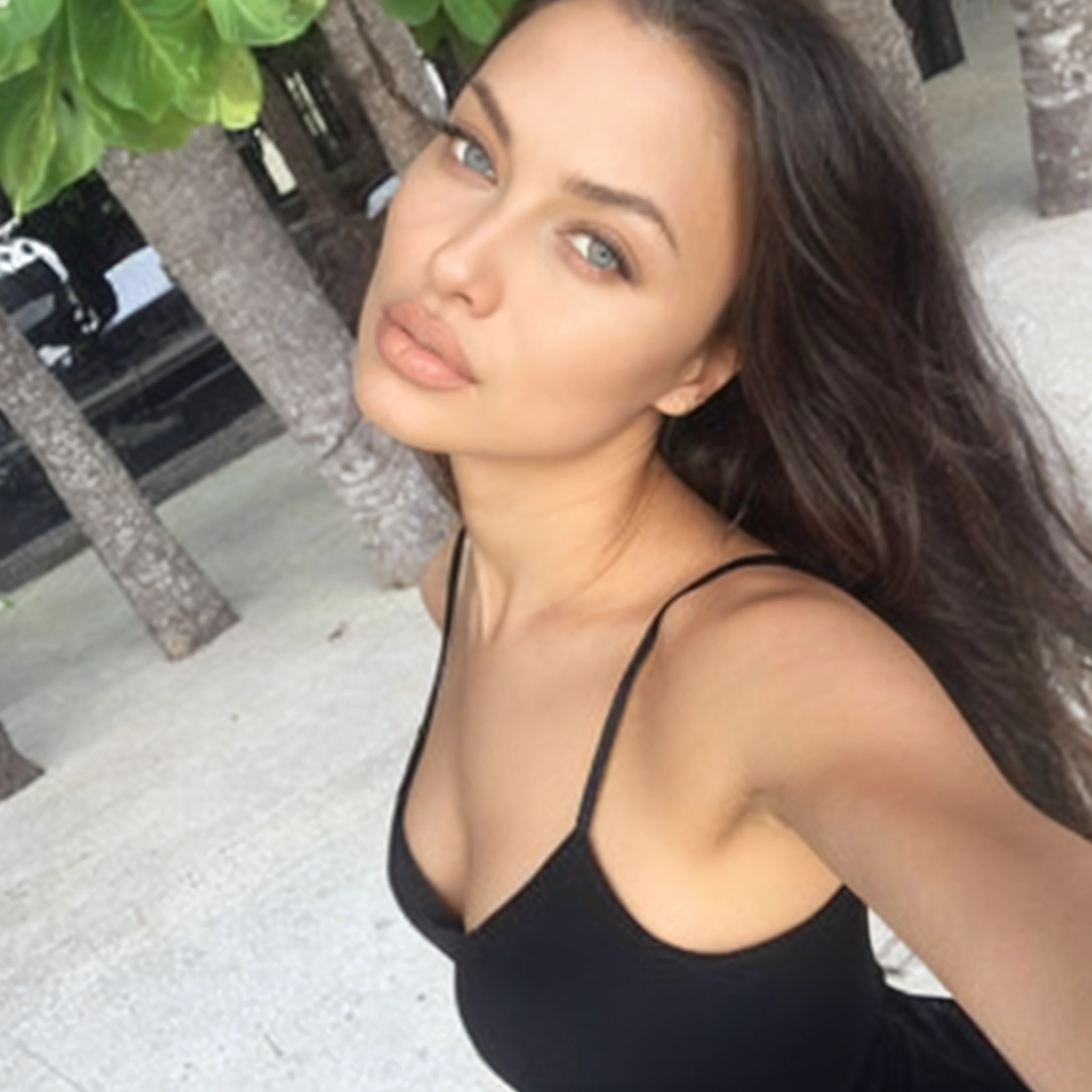 arafed woman in a black dress posing for a selfie, angelina stroganova, portrait sophie mudd, adriana lima, sexy face, anastasia ovchinnikova, 1 8 yo, sultry smirk, julia gorokhova, bella poarch, perfect face ), dasha taran, face like ester exposito, viktoria gavrilenko