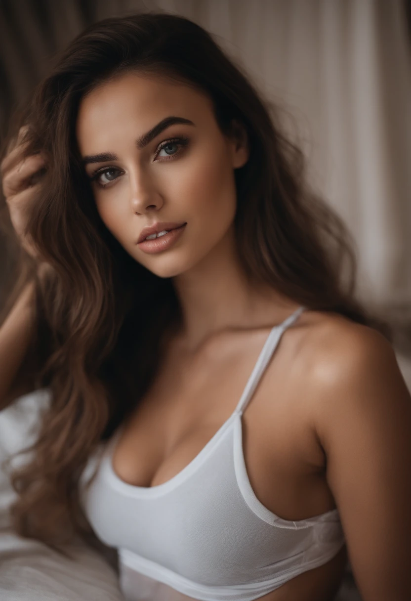 Arafed woman with matching tank top and panties, fille sexy aux yeux bruns, Portrait Sophie Mudd, cheveux bruns et grands yeux, selfie of a young woman, Yeux de chambre, Violet Myers, sans maquillage, maquillage naturel, looking straight at camera, Visage avec Artgram, Maquillage subtil, Superbe photo du corps entier, dans la chambre, clivage, grande poitrine