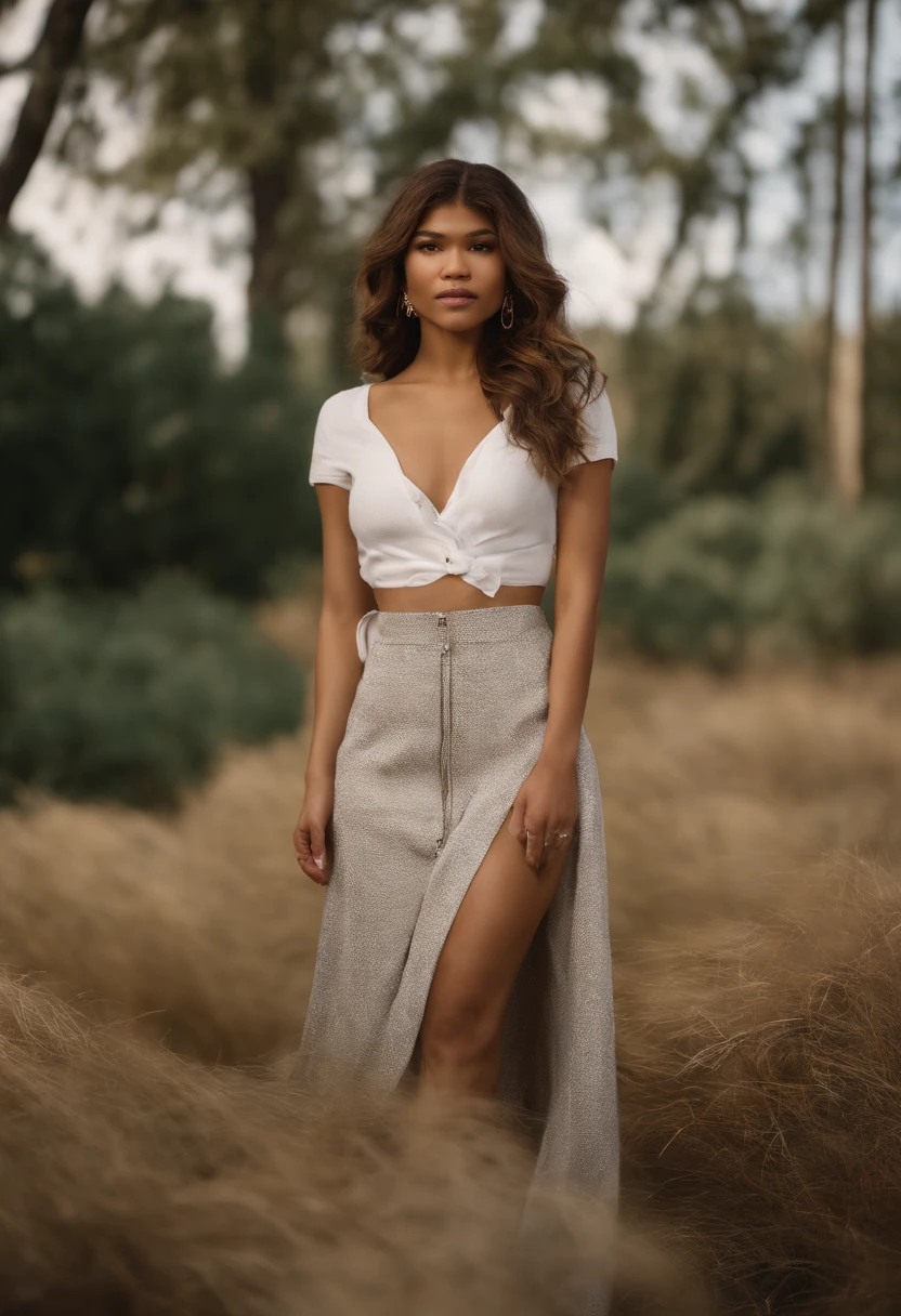 Zendaya muy Gorda y obesa , con trasero grande, trasero gordo, pechos grandes, pechos gordos, vagina marcada, caderas anchas, caderas grandes y con ropa apretada