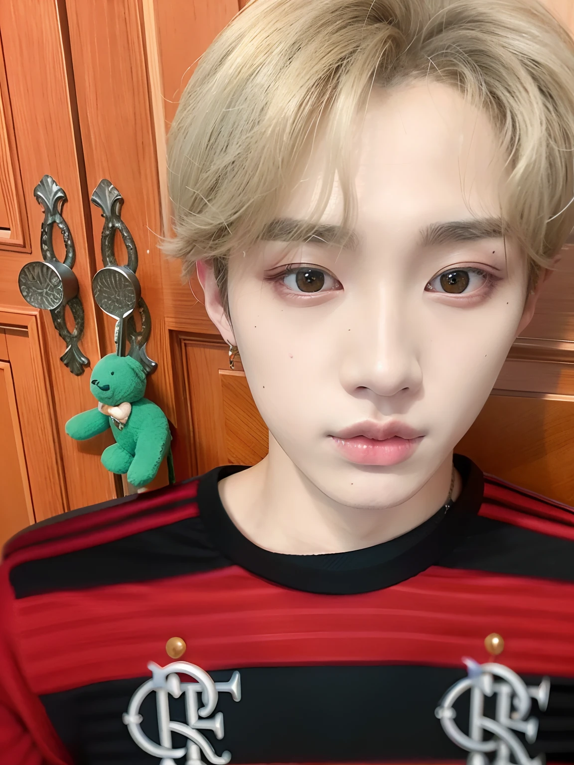Imagem de um jovem com camisa vermelha e preta, Cai Xukun, Kim Doyoung, Jinyoung Canela, Jung Jaehyun, TaeJune Kim, Yanjun Chengt, wan adorable korean face, Hong June Hyung, Hyung Tae, Todos do Grupo NCT, Ulzzang macho, jia, Sakimichan