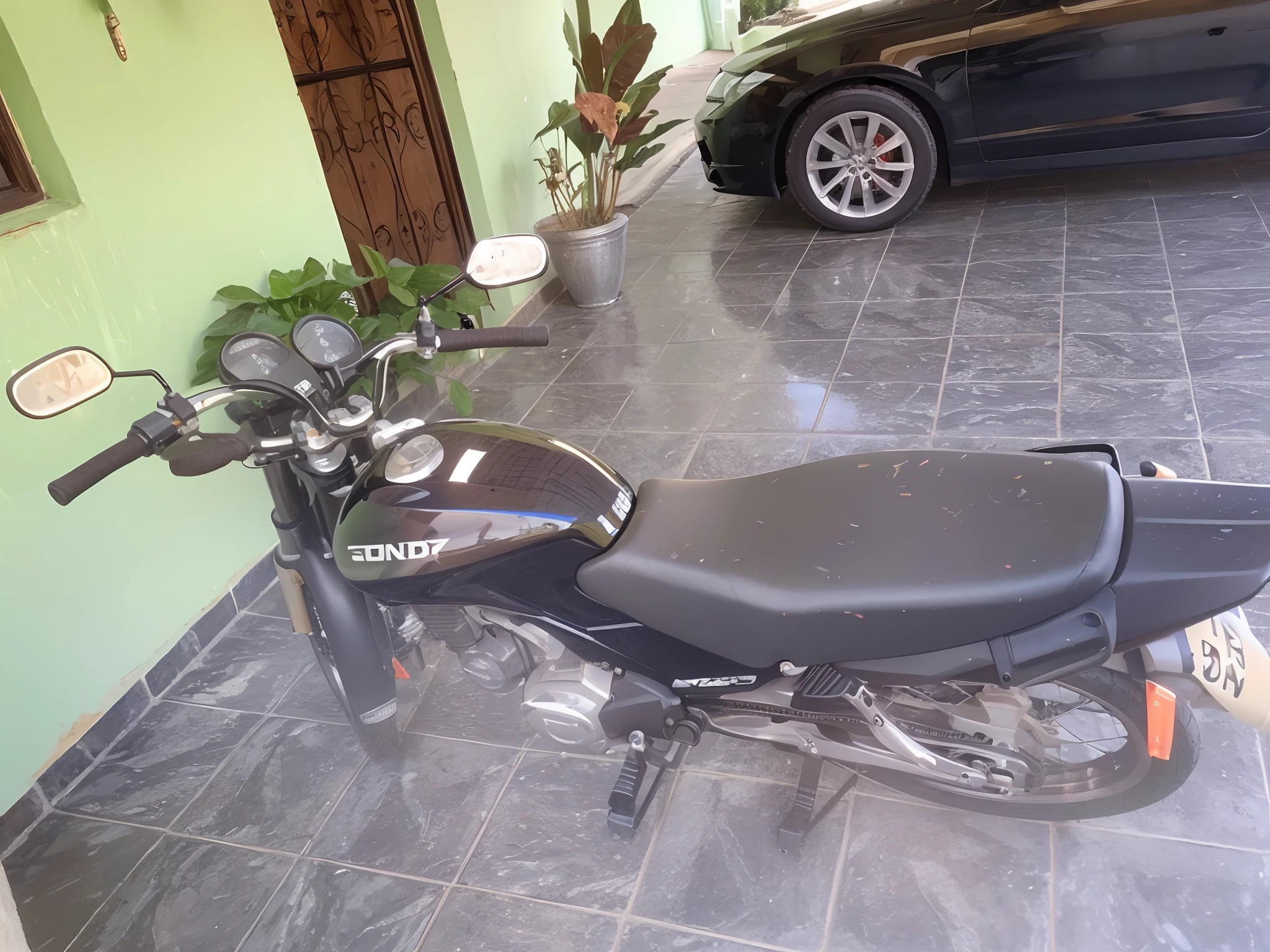 There is a motorcycle parked in a parking lot next to a police car, motocicleta, 1128x191 resolution, 2263539546], 1285445247], 👰 🏇 ❌ 🍃, 1614572159, Directed by: David Rubi, virado, Transforme em desenho, transforme imagem em cartoon.