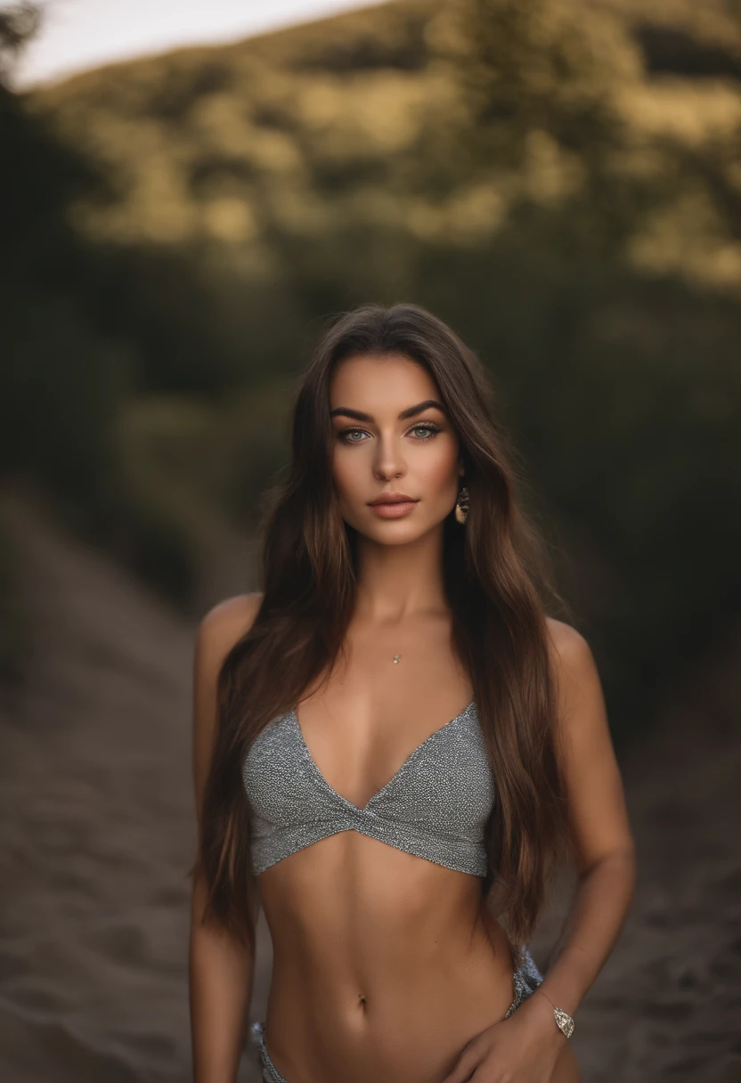 Femme arafed avec de gros seins, fille sexy aux yeux verts, Portrait Sophie Mudd, cheveux bruns et grands yeux, selfie of a young woman, Yeux de chambre, Violet Myers, sans maquillage, maquillage naturel, looking straight at camera, Visage avec Artgram, Maquillage subtil, Superbe photo du corps entier, piercing green eyes, Bel angle, fille mignonne, Image du corps entier, corps entier, Prise de vue du corps entier, brunette goddess, High detail, pose satisfaite, plage, bikini, Jouer dans le sable