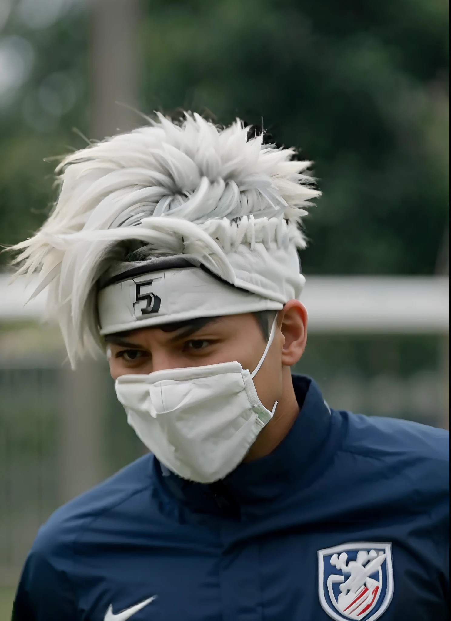 kakashi jogando futebol