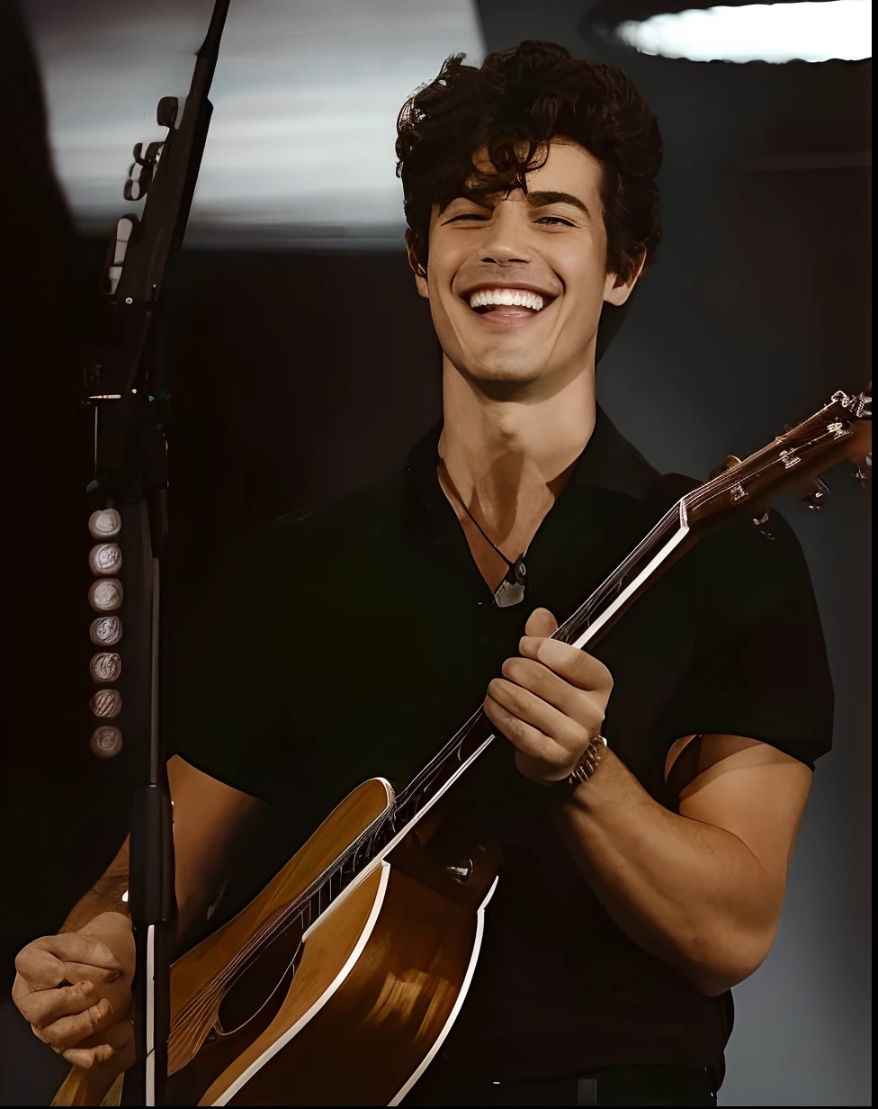 homem na faixa dos 40 anos araffed com uma guitarra sorrindo e segurando um microfone, he's smiling, feliz com a boca aberta, bonito e sorridente, sorrindo timidamente, smiling maniacally, sorriso muito grande, sorriso insano, sorriso encantador, sorriso enorme, cara muito boa olhando!!, sorrindo levemente, com um sorriso brilhante, Harry, muito ligeiramente sorridente, sorriso alegre