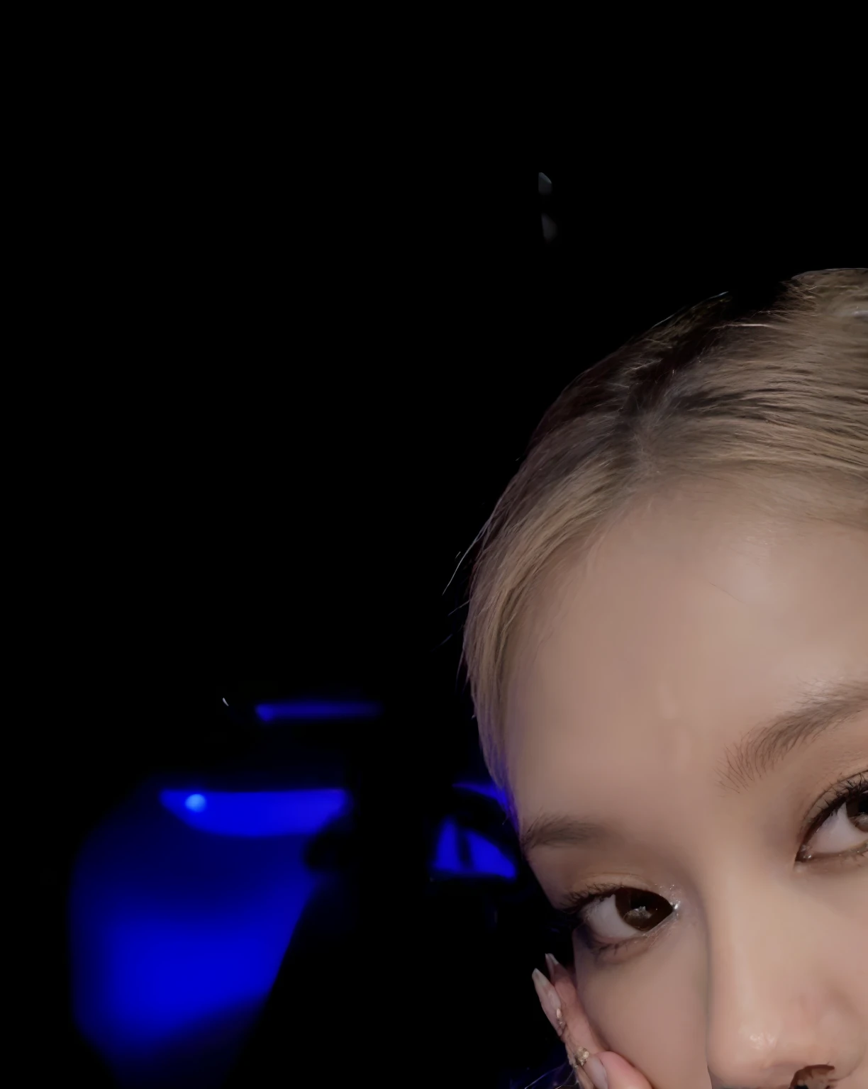 araffe girl with long blonde hair and a black jacket, portrait of jossi of blackpink, roseanne park of blackpink, jossi of blackpink, jia, kda, cl, taejune kim, ji-min, jinyoung shin, pouting, portrait of female korean idol, sha xi, heonhwa choe, jaeyeon nam, portrait of kim petras