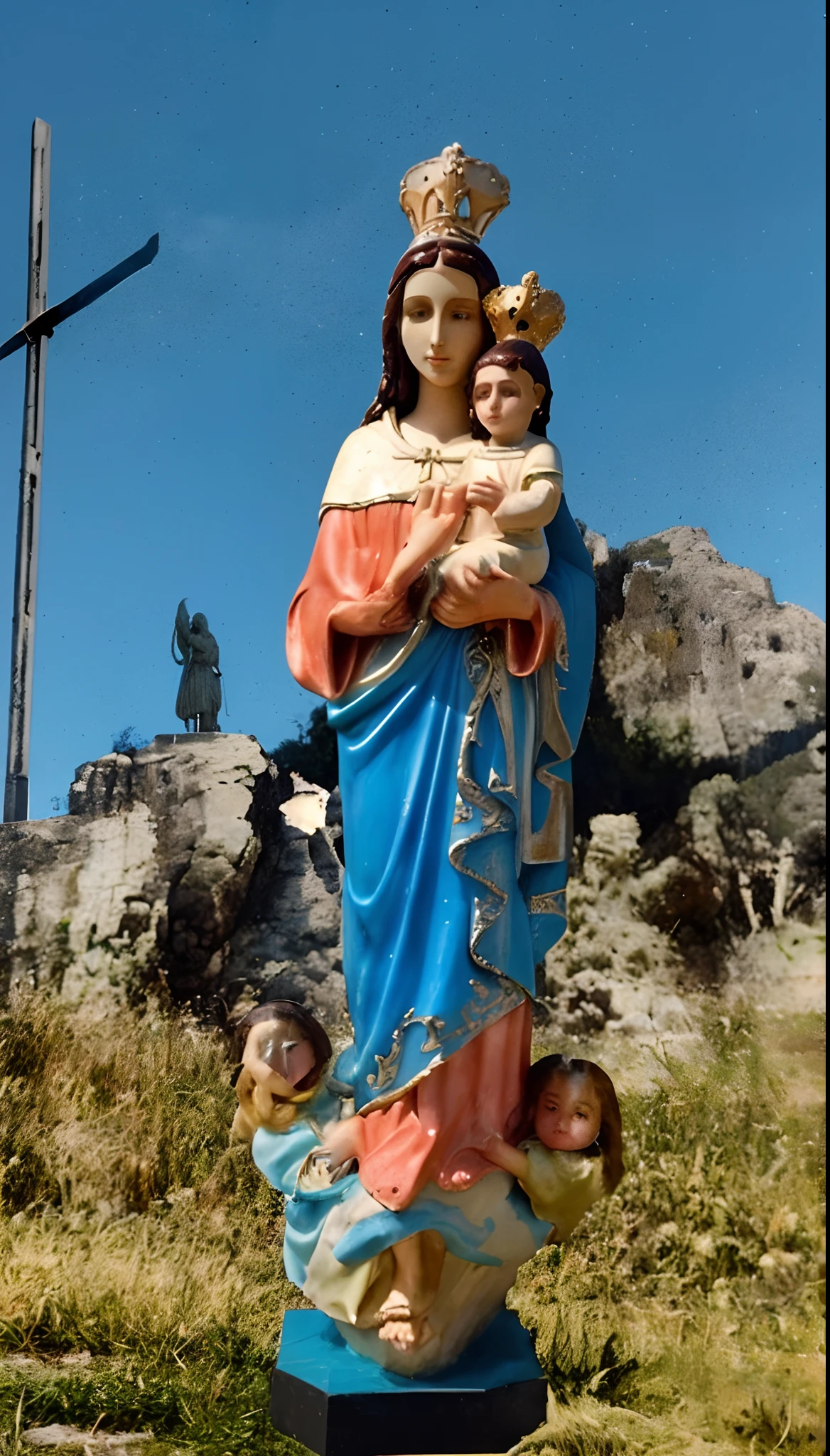 Arafed statue of a woman holding a child and a baby, statue, a statue, Directed by: Carlos Francisco Chang Marin, arte deslumbrante, statue of a woman, statue of the perfect woman, Porque Sepulto, public art, Obra-prima maravilhosa, Directed by: Nandor Soldier, Directed by: Herbert MacNair, some marble statues can be seen, Directed by: Luis Molinari