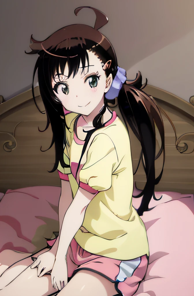 ((masutepiece)), ((Best Quality)), (Ultra-detailed), Anime style, on the bed, Cute little girl s, 1girl in, Solo, Gym Shorts 00, ((Beautiful eyes))0, Smile