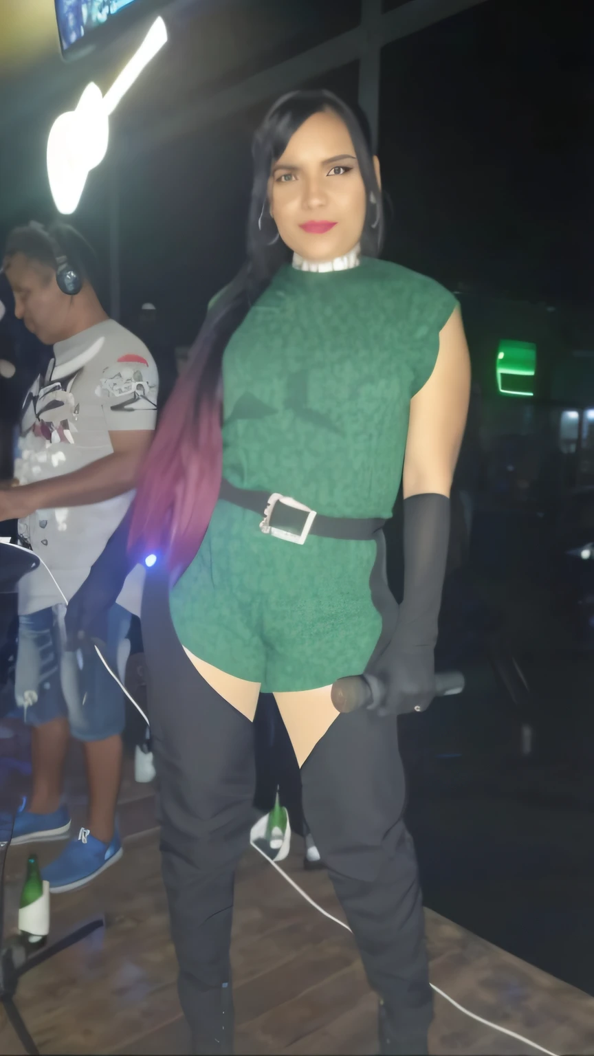 there is a woman in a green outfit posing for a picture, gogo dancer, Corpo verde. olhos vermelhos, wearing atompunk jumpsuit, foto de baixa qualidade, Cardi B, muito escuro com luzes verdes, tirada em discoteca, vestido verde com um capuz preto, Corpo verde, foto vazada, Traje de alta qualidade, Roupa rave ousada, Bulma de Dragon Ball