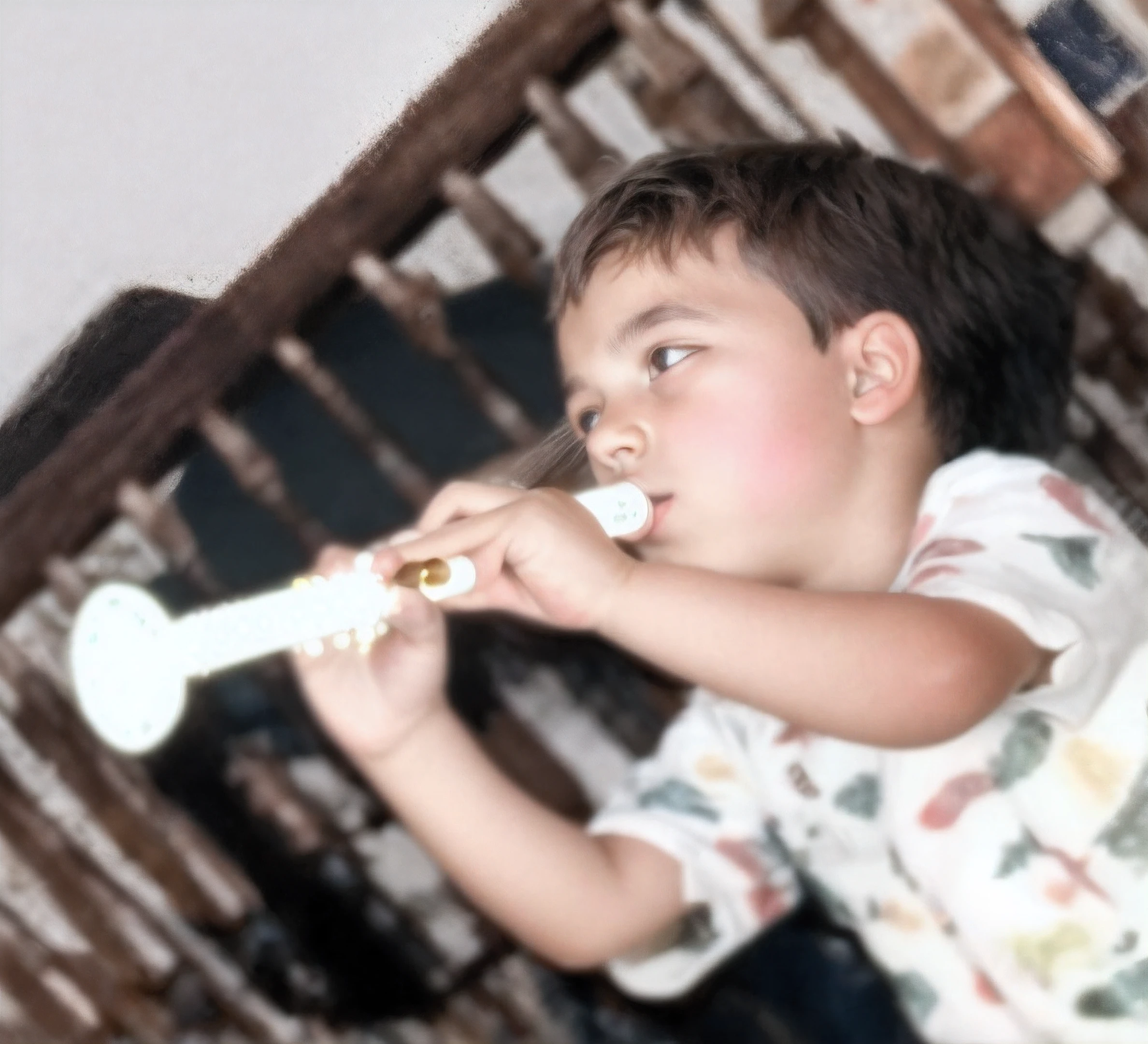 Menino cabelo meio grande preto tocando clarinete 