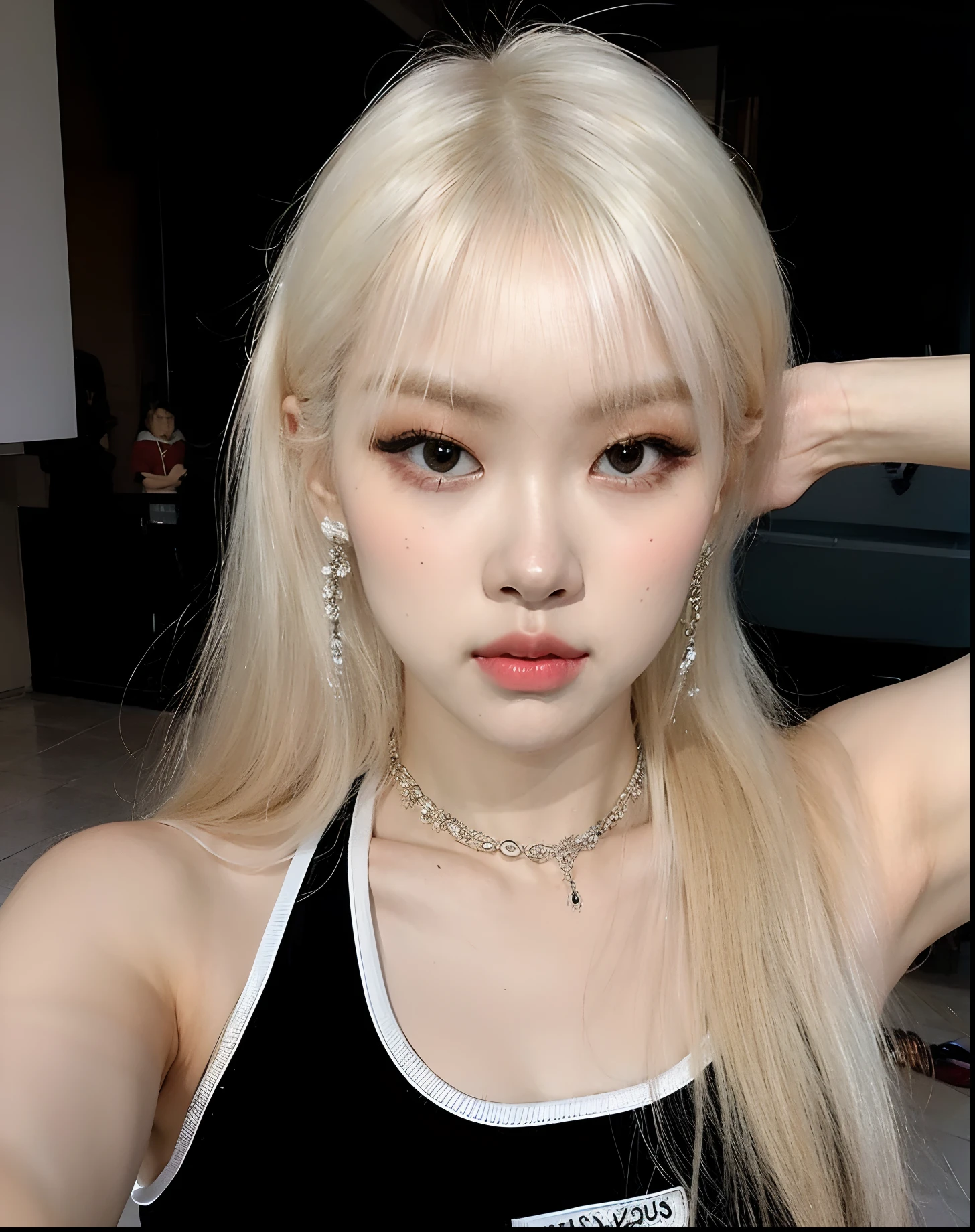 Menina loira com cabelo longo usando uma regata preta e brincos de prata, longos cabelos brancos e franja, Lalisa Manobal, branco hime corte penteado, extremely pale blond hair, franja branca, very very pale blond hair, com cabelos longos brancos, com longos cabelos brancos, Lalisa Manoban do Blackpink, pale hair, cabelo whitebangs cabelo, pale porcelain white skin