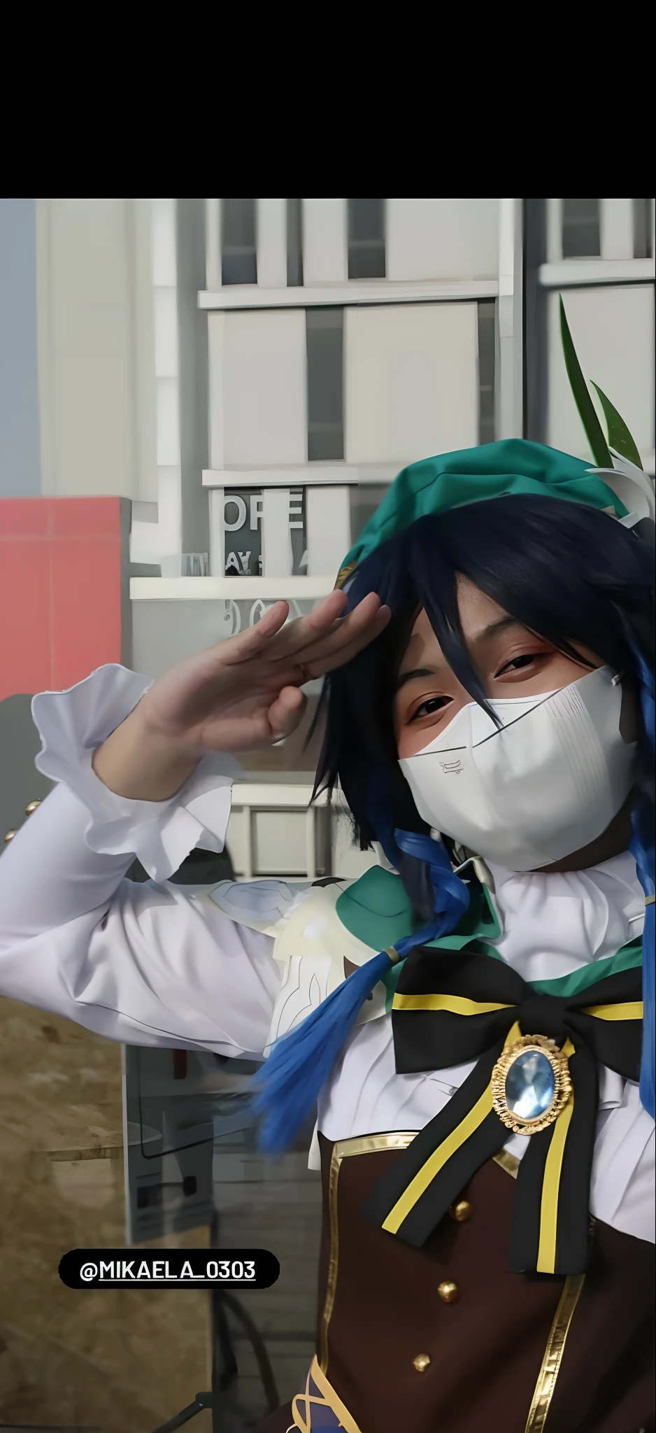 arafed woman in a green dress and mask with a mask on, anime cosplay, aqua from konosuba, keqing from genshin impact, cosplayer, costume with blue accents, zhongli from genshin impact, cosplay, professional cosplay, cosplay photo, ornate cosplay, lady palutena, anime girl cosplay, caleb from critical role, publicity cosplay
