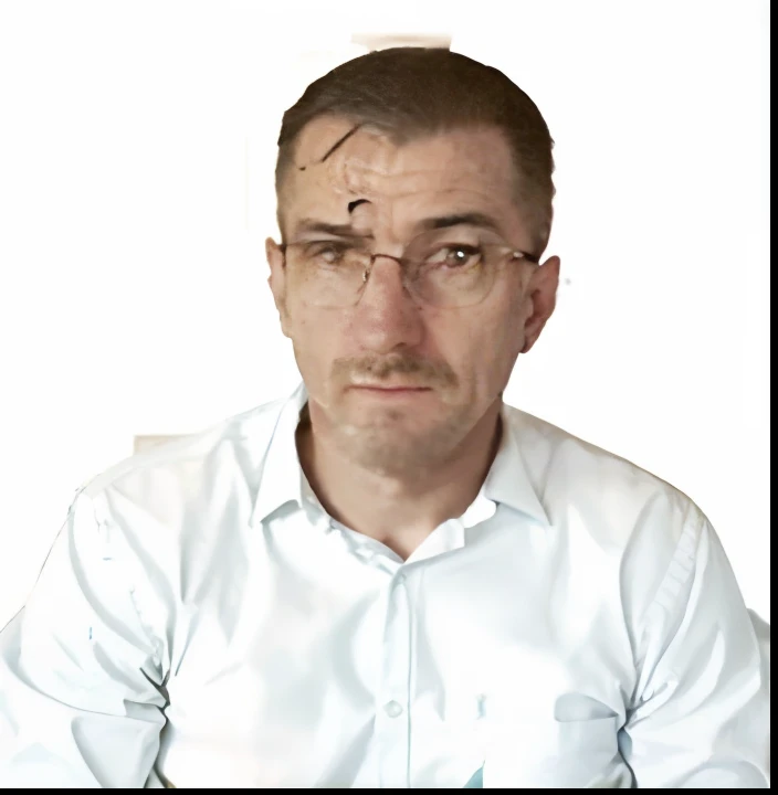there is a man sitting at a table with a plate of food, edin durmisevic, david rios ferreira, Bogdan Rezunenko, Mircea Suciu, Cristi Balanescu, Ivan Laliashvili, Aykut Aydogdu, Jorge Patsouras, posuka demizu |, ignacio fernandez rios