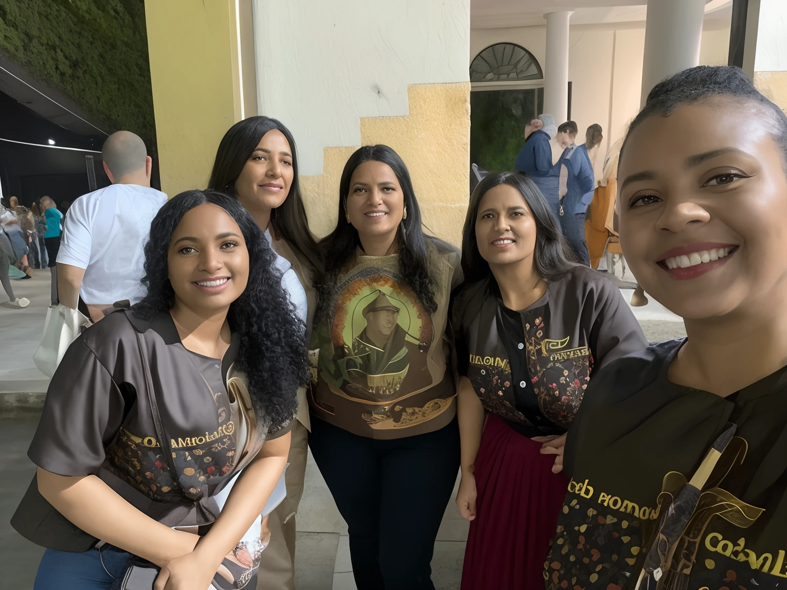 Several women stand in a group outside at night, com muitos viajantes, inspirado em Francis Souza, Fotografia tirada em 2 0 2 0, salvador, by Gina Pellón, exclusivo, In Sao Paulo, artista desconhecido, PP, photo taken at night, Directed by: Nandor Soldier, non blurry, vestindo vestes marrons, ligeiramente desfocado