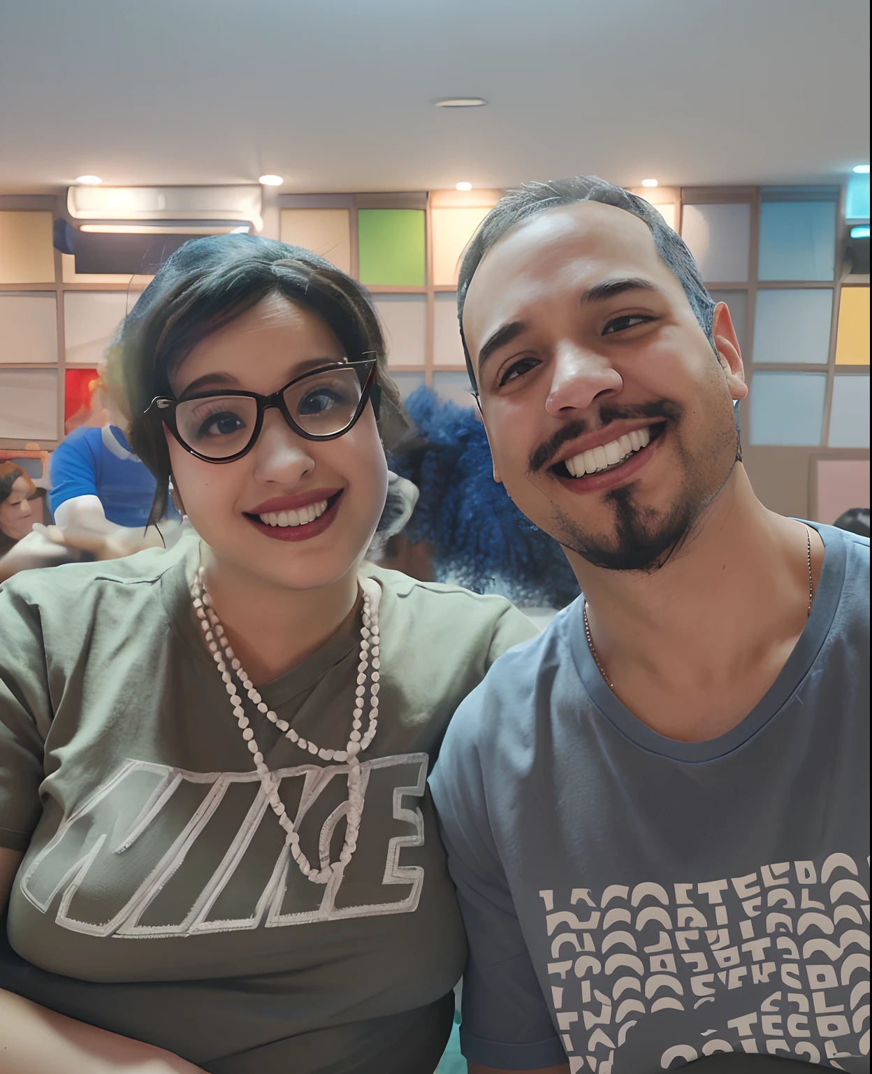 Transformar a foto em um desenho da Pixar Disney escrito Camila e Rodrigo.