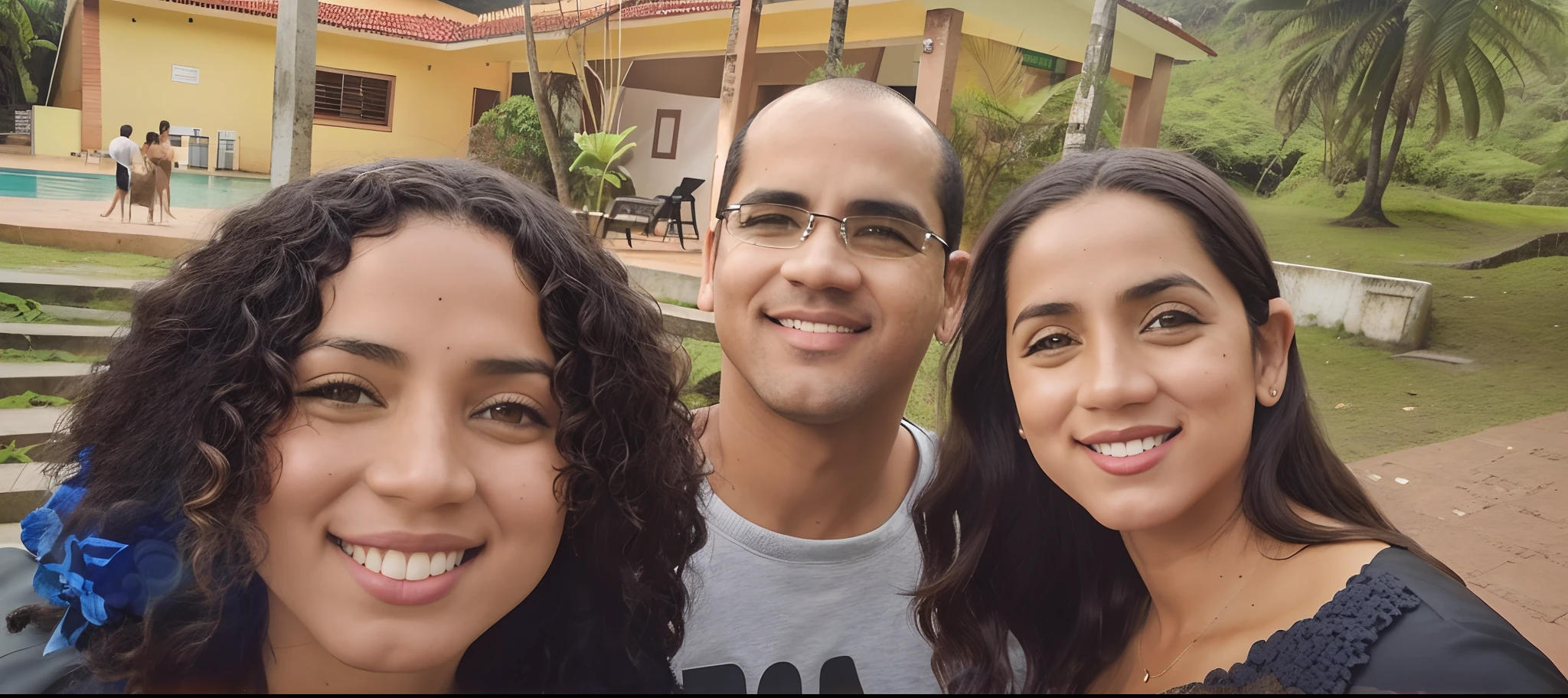 there are three people that are posing for a picture together, Malika Favre, In Sao Paulo, david rios ferreira, andrea rocha, imagem de perfil, icaro carvalho, belos arredores, Directed by: Nandor Soldier, edu souza, imagem do avatar, Fotografia tirada em 2 0 2 0, 3 5 year brazilian mother