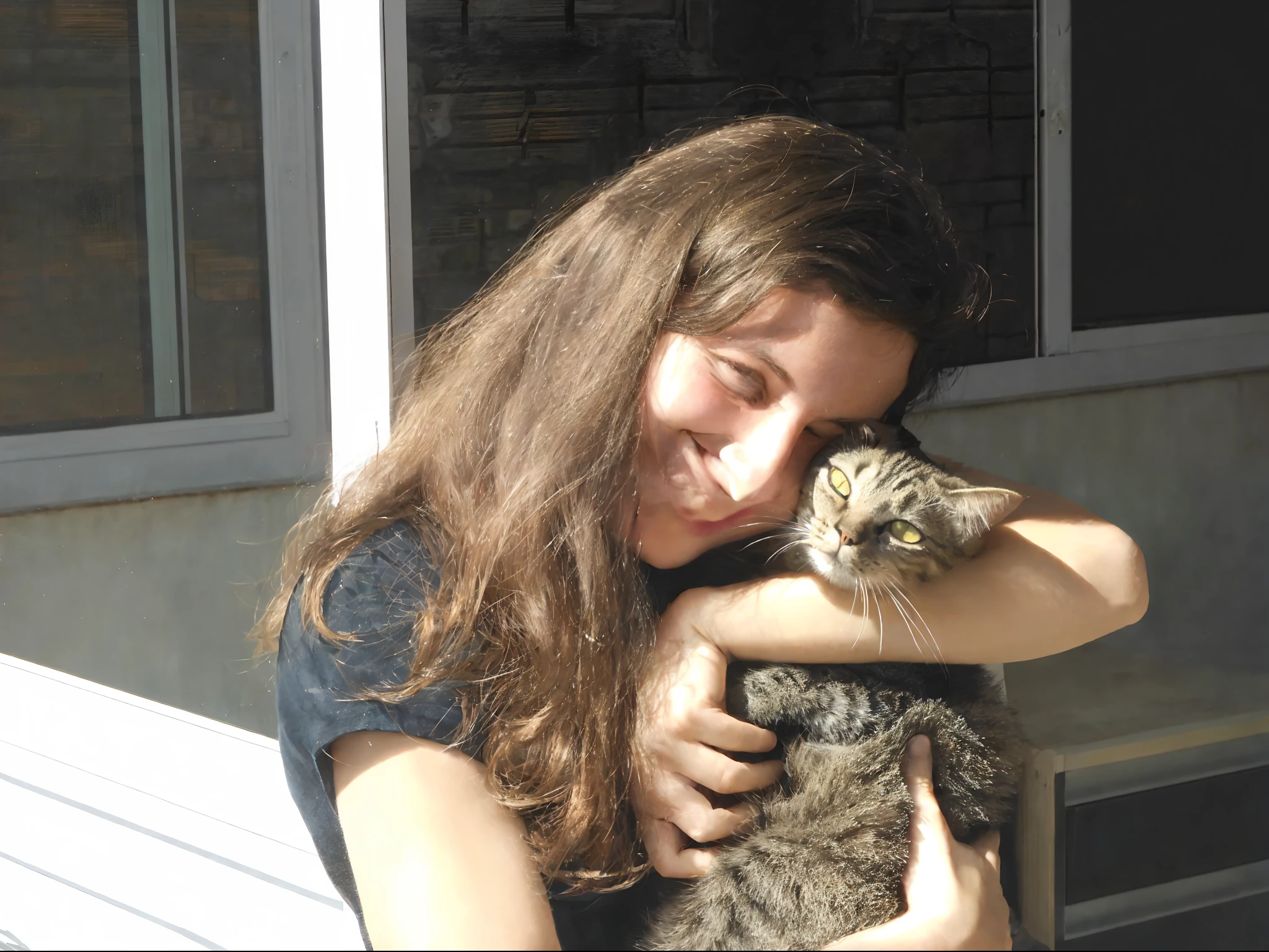 Smiling woman holding a cat in her arms outside a building, she is holding a cat in her arms, bochechas grandes segurando seu gato, com gato pequeno no colo, segurando um gato, Aninha Leibowit, mulher e gato, Directed by: Pamela Drew, high resolution photo, !!!! Gato!!!!, high resolution photo, Directed by: Siona Shimshi, Directed by: Meredith Dillman, Anna