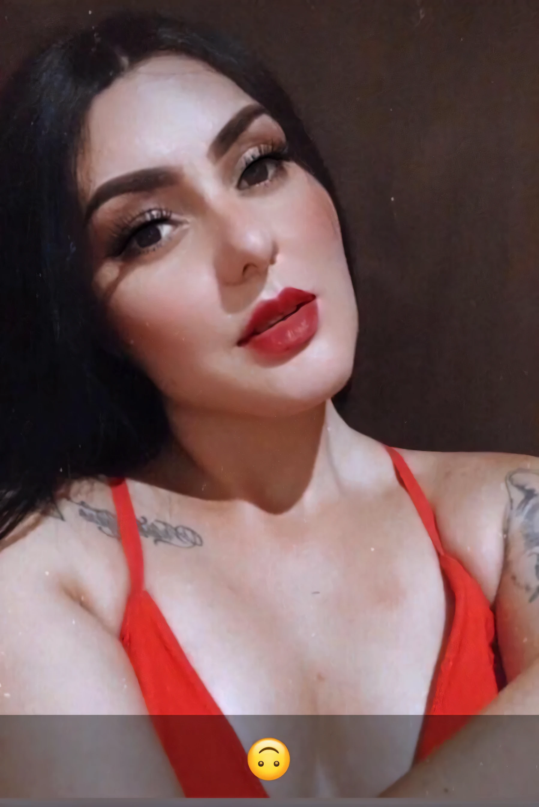 mulher branca  estilo disney pixar , alta qualidade , melhor qualidade
