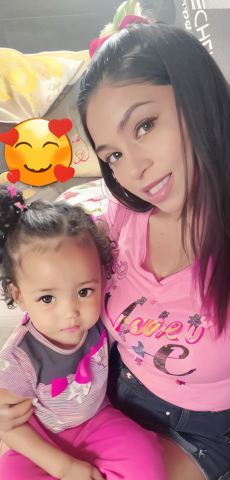there is a woman and a child sitting on a bed, Alanis Guillen, 3 5 year brazilian mother, 3 0 anos de idade mulher, Mulher de 30 anos, imagem de perfil, Mulher de 30 anos de Cuba, imagem de qualidade muito baixa, beutifull, Marischa Becker, LinkedIn, Ayahau