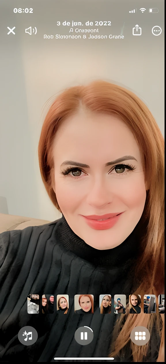 Woman with red hair and black top is taking a selfie, Serena Malyon, Lorena Avarez, by Gina Pellón, Olya Bossak, Ewa Juszkiewicz, Alexandra Waliszewska, Directed by: Myra Landau, imagem de perfil, Yelena Belova, Valentina Embaralhamento