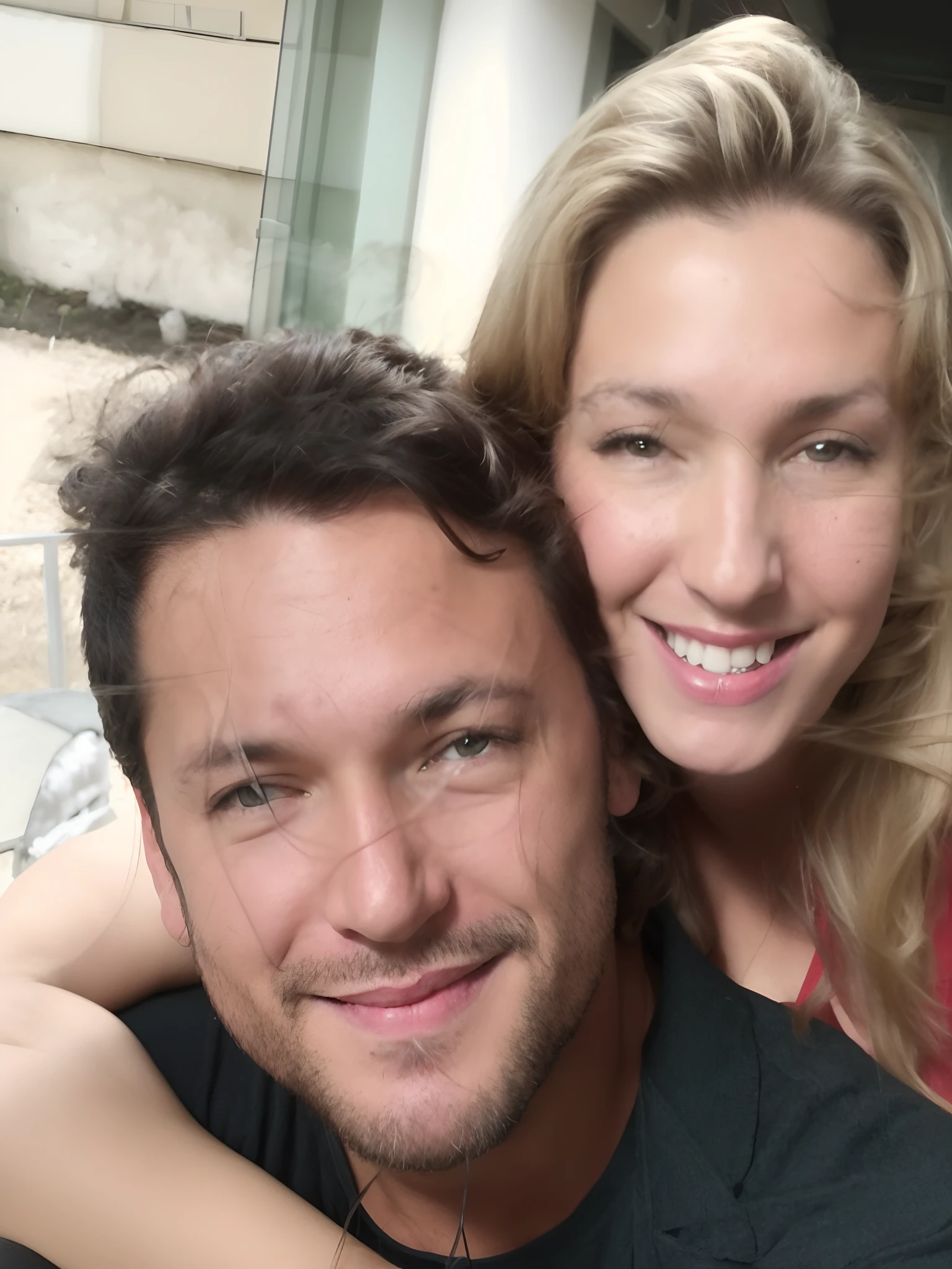 They are posing for a photo together on a deck, com montanhas ao fundo, vacation photo, com montanhas no fundo, Thomas Anthony e Malika Favre, Casal feliz, Lovely couple, com montanhas como pano de fundo, Mulher de 30 anos de Cuba, Tyler Edlin e Natasha Tan, par, Directed by: Nandor Soldier