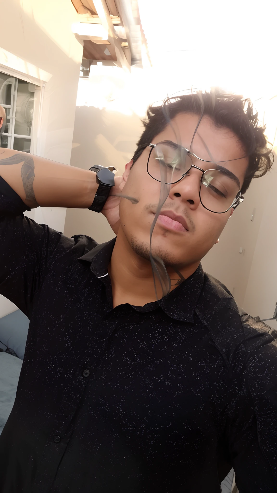 Man with a black shirt and a guitar in a room, caio santos, Ronaldo Nazario Fenomeno, Ronaldo Luis Nazario de Lima, Ronaldo Luis Nazario da Lima, Ronaldo Nazario, andres rios, em torno de 1 9 anos, tommy 1 6 anos de idade, 1 6 anos, imagem de perfil, rosto suado, mateus 9 5
