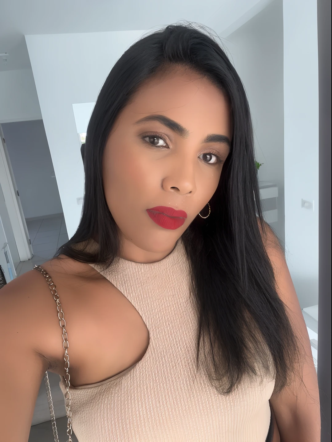 There's a woman with long black hair and a tan top, Mulher de 30 anos de Cuba, Ayahausca, red lips, com pele parda, thick red lips, Anos Imane, sexy red lips, Batom vermelho no rosto, brilhante, olhar sensual, Malika Favre, thick lips, pele escura
