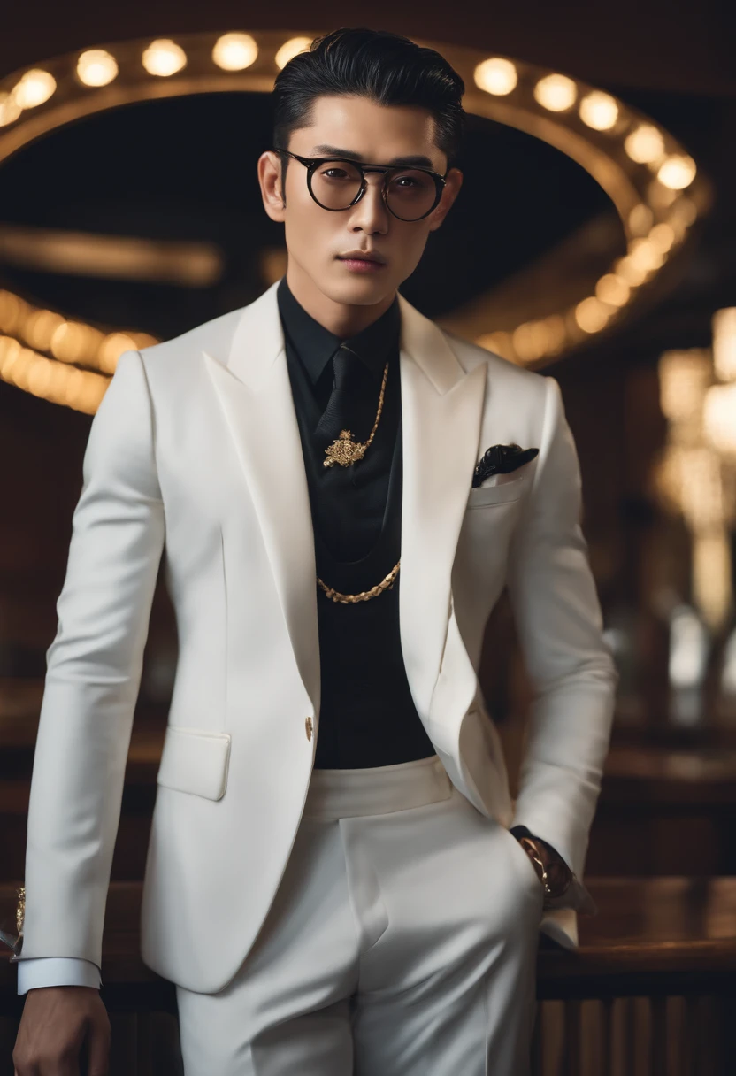 Thin with golden borders、Round glasses、male people、Allback hairstyles、Black hair、Muscular nose、Sanpaku eyes、Eye of the cut、Tall、Custom Suits、Issei Takahashi、