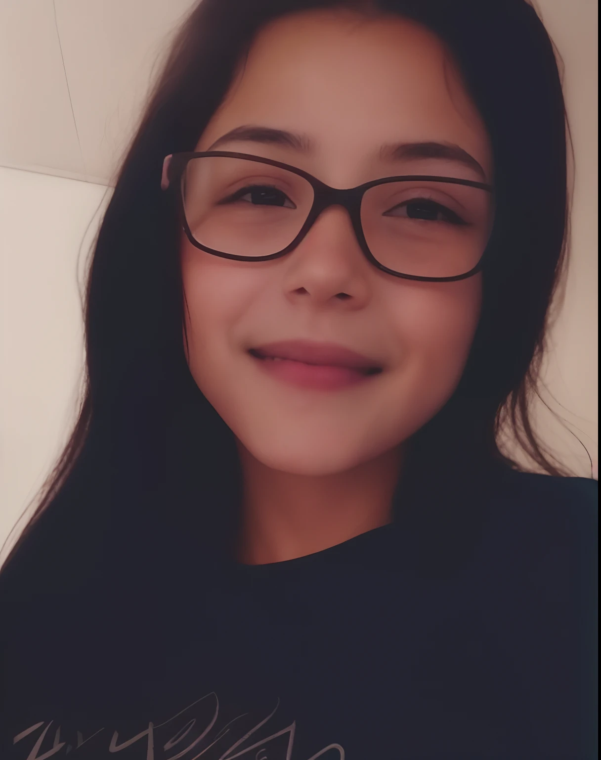There's a woman and a child smiling together in the bathroom, fotografia de perfil, fotografia, Valentina Embaralhamento, by Amelia Peláez, both smiling for the camera, happily smiling at the camera, with a kid, imagem de perfil, Malika Favre, bonito e sorridente, smiling at camera, imagem do iphone, Beautiful image, sorridente, uma imagem, next gen
