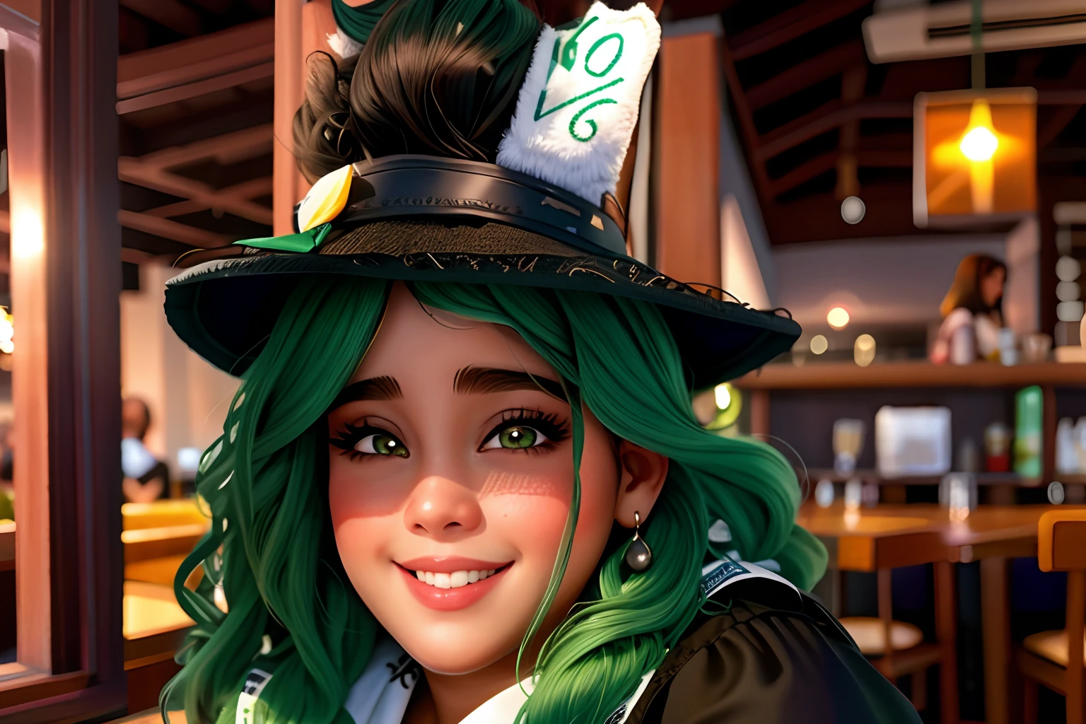 Uma jovem adulta branca gorda. Ela tem cabelo cacheado preto curto na altura do ombro. Ela tem olhos pretos. Ela usa um macacao laranja e uma blusa preta e a cartola verde e dourada do chapeleiro maluco. She's in a restaurant. She's smiling.