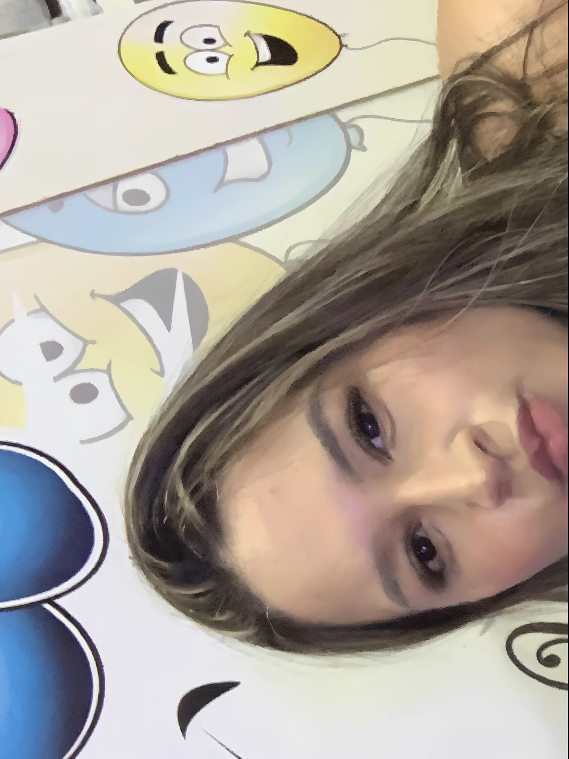 There are two people who are lying with a , mateus 9 5, marido esposa e filho, imagem de perfil, Happy family, Postagem 4k, 4 k post, Ayahausca, imagem de qualidade muito baixa, 8k!!!!!, 4k ainda, momma and papa, Imagens, caio santos, family portrait, foto de perfil, foto do perfil