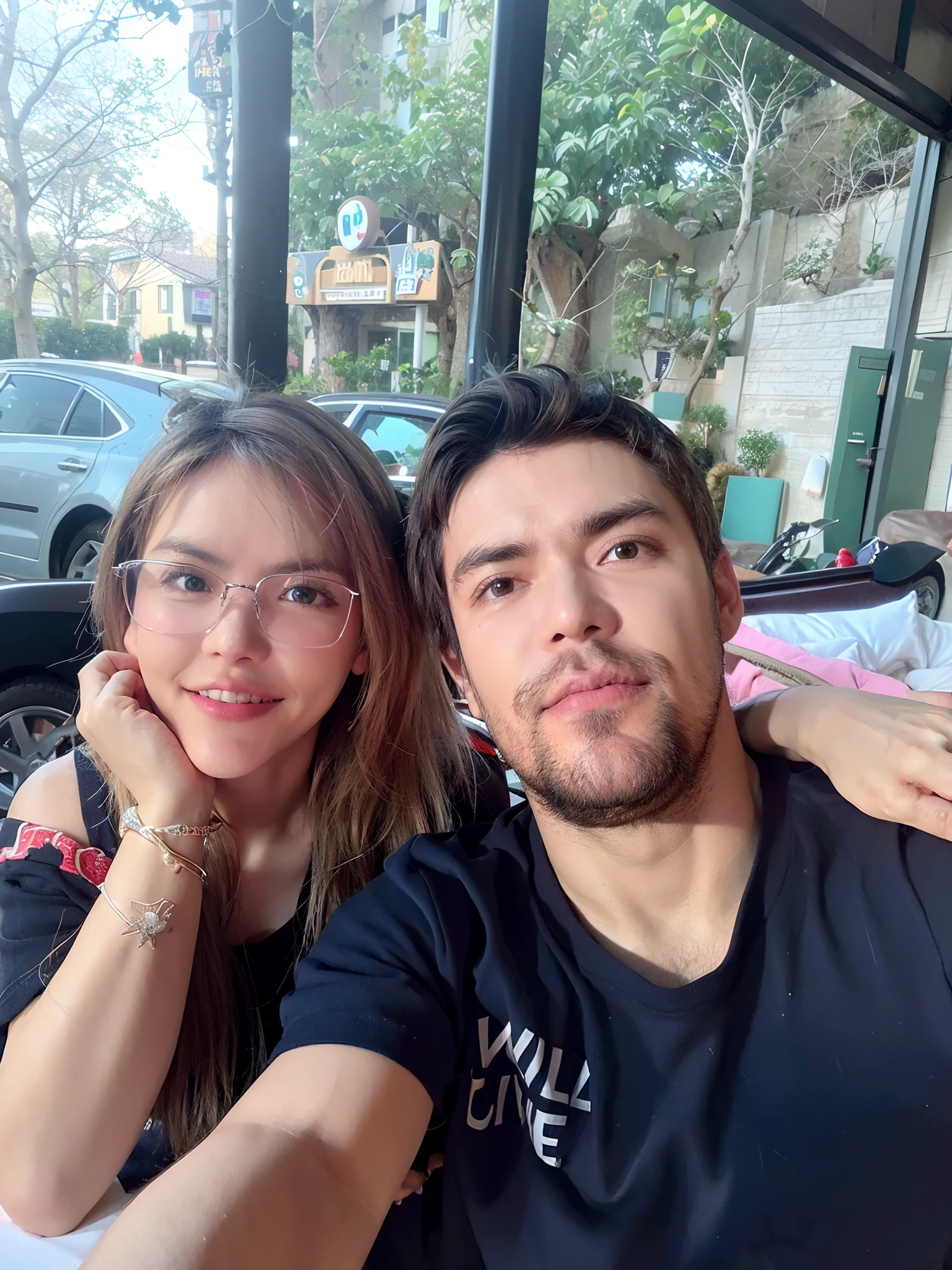 There are two people sitting at a table with a car in the background, Directed by: Nandor Soldier, mateus 9 5, imagem de perFil, 1614572159, Lovely couple, they are in love, F / 1. 9 6. 8 1 mm iso 4 0, Casal Feliz, Postagem 4k, 4 k post