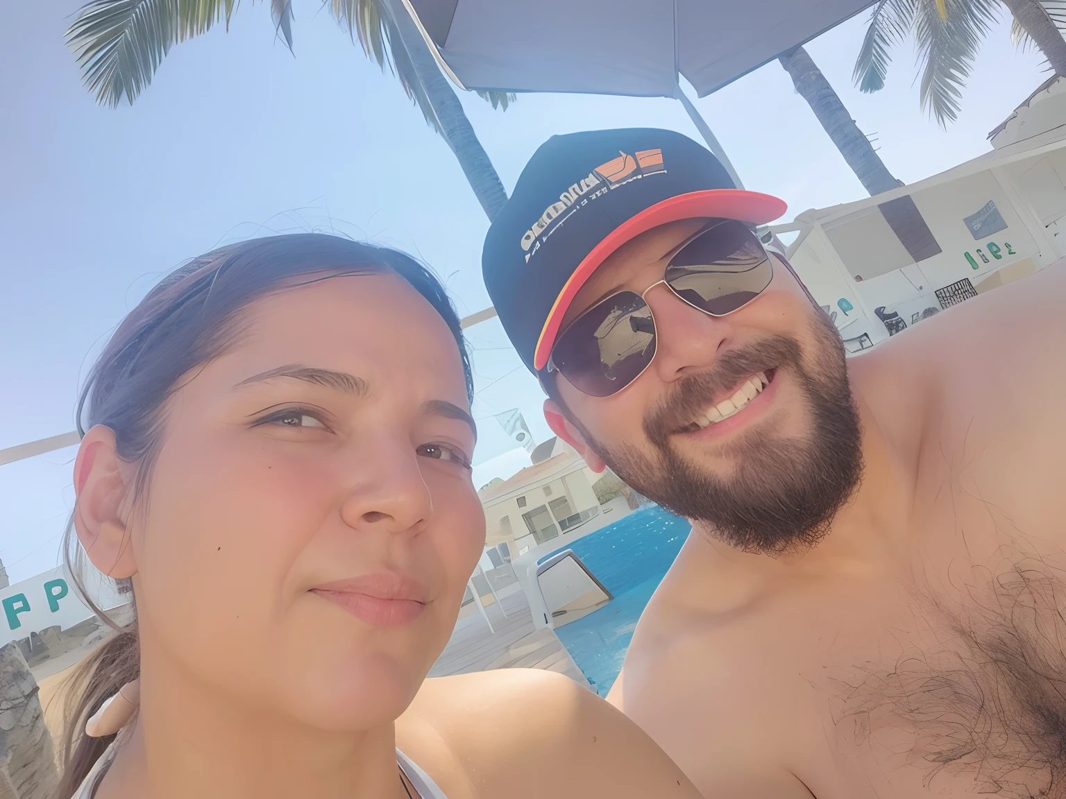 there is a man and a woman that are posing for a picture, vacation photo, foto de praia, na praia, palmeiras no fundo, Postagem no Reddit, na praia, imagem de perfil, foto de perfil 1024px, mars vacation photo, em uma praia, Praia de Miami, Divertindo-se ao sol, selfie shot straight on angle, photo from behind