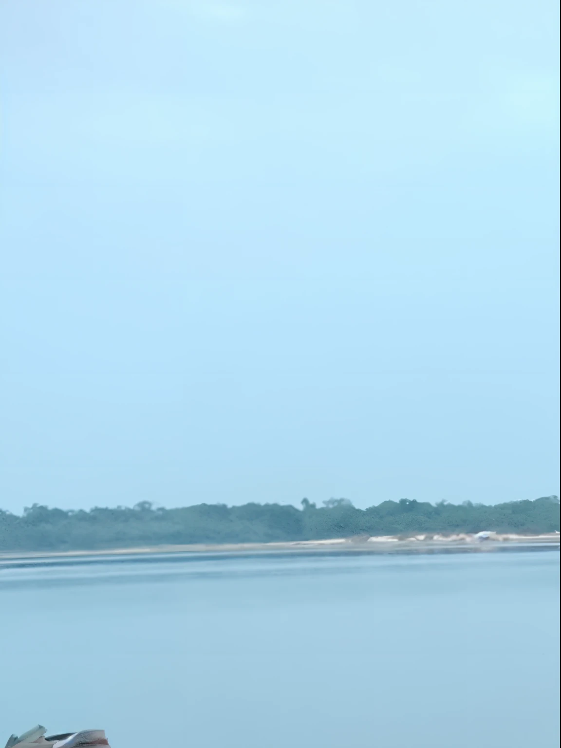 Man in green vest and hat standing on a beach, david rios ferreira, Forrest em segundo plano, andres rios, rio ao fundo, Foto de perfil, Forrest em segundo plano, imagem de qualidade muito baixa, zigor samaniego, pronto para o combate, River in front of you, Retrato do ranger masculino robusto, Arauto Ortega