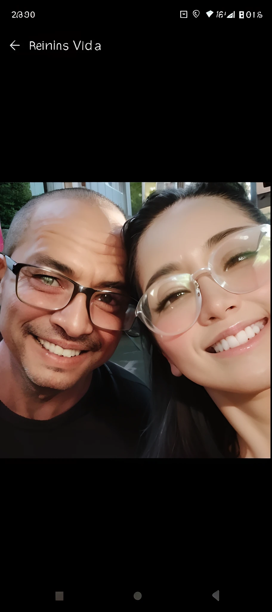there are two people that are smiling for a picture together, Tyler Edlin e Natasha Tan, Casal feliz, foto de perfil, Jordan Grimmer e Natasha Tan, foto do perfil, Ruan Jia e Brom, foto de perfil, par, Lovely couple, they are in love, casal sorridente, taken in the early 2020s, imagem de perfil, both smiling for the camera
