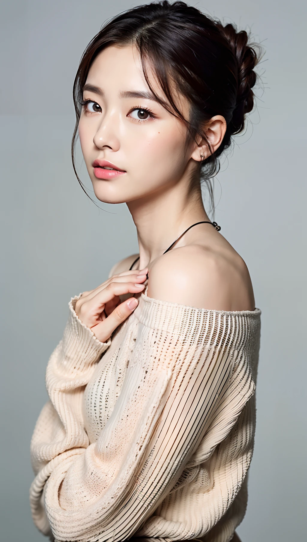 (top-quality、8K、32K、masterpiece、nffsw:1.2)、Photo of a cute Japanese woman、middlebreast、((Semi-long chignon hair))、The upper part of the body、sface focus、off-the-shoulder sweater、a necklace、simple background、From above、looking at the viewers、(profetional lighting)、ssmile、Detailed eyes、(realisticeyes)