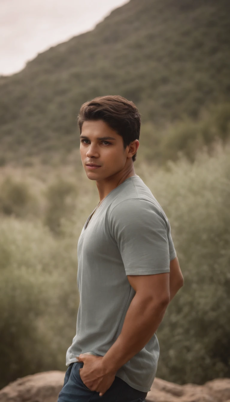 Latino de 15 anos , fisioculturista