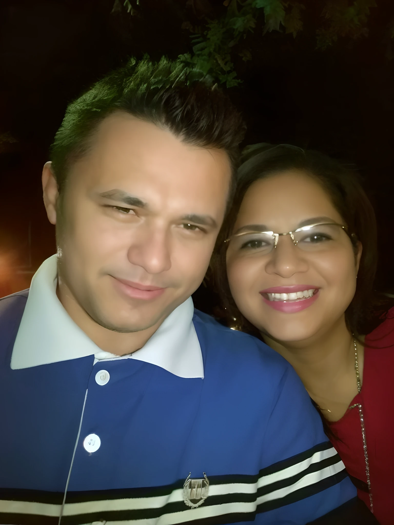 there is a man and a woman that are posing for a picture, imagem de perfil, Directed by: Nandor Soldier, foto do perfil, Casal feliz, par, Lovely couple, david rios ferreira, foto de perfil, Directed by: Willian Murai, In Sao Paulo, Cristiano Orrillo, Imagens, brasileiro, WPOL e Sarasti, Jose Miguel Romano Francisca