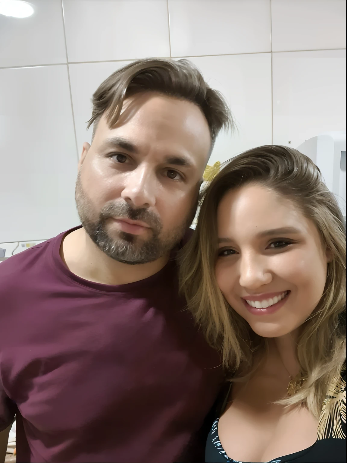 An illustration of an adorable couple, Highlight for a white man with a smiling beard and a white woman with beautiful expressive eyes - the man's skin is white and the man's hair is grayish blonde, while the woman's skin is pinkish-white and the woman's hair is straight and light brown. They are a bright room, cada um com um sorriso no rosto, e compartilhar um momento especial caracterizado pelo amor, Insights. Illustrate this scene from a perspective where they are facing the camera, Smiling and Showing Your Connection. Desenvolva esta arte em Full HD, Focus on your cinematic touch, Estilo Disney Pixar Animations