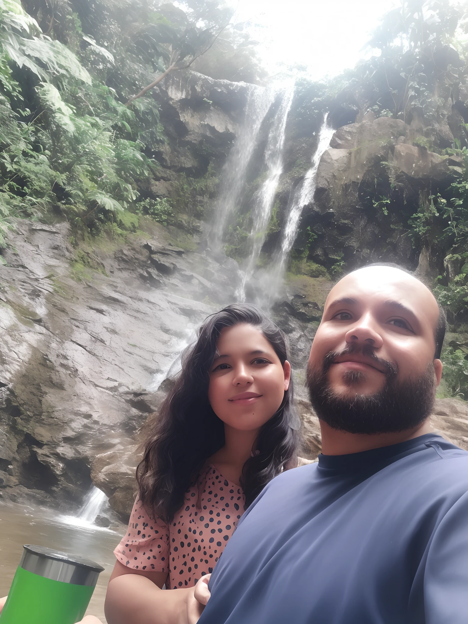 There are two people standing in front of a waterfall, com uma cachoeira, cachoeira ao fundo, cachoeiras ao fundo, em frente a uma cachoeira, ao lado de uma cachoeira, com cachoeiras, standing near a waterfall, em uma caverna com a cachoeira, with trees and waterfalls, cachoeira no fundo, waterfall!!!!!, Standing in a waterfall, na floresta da selva !!!