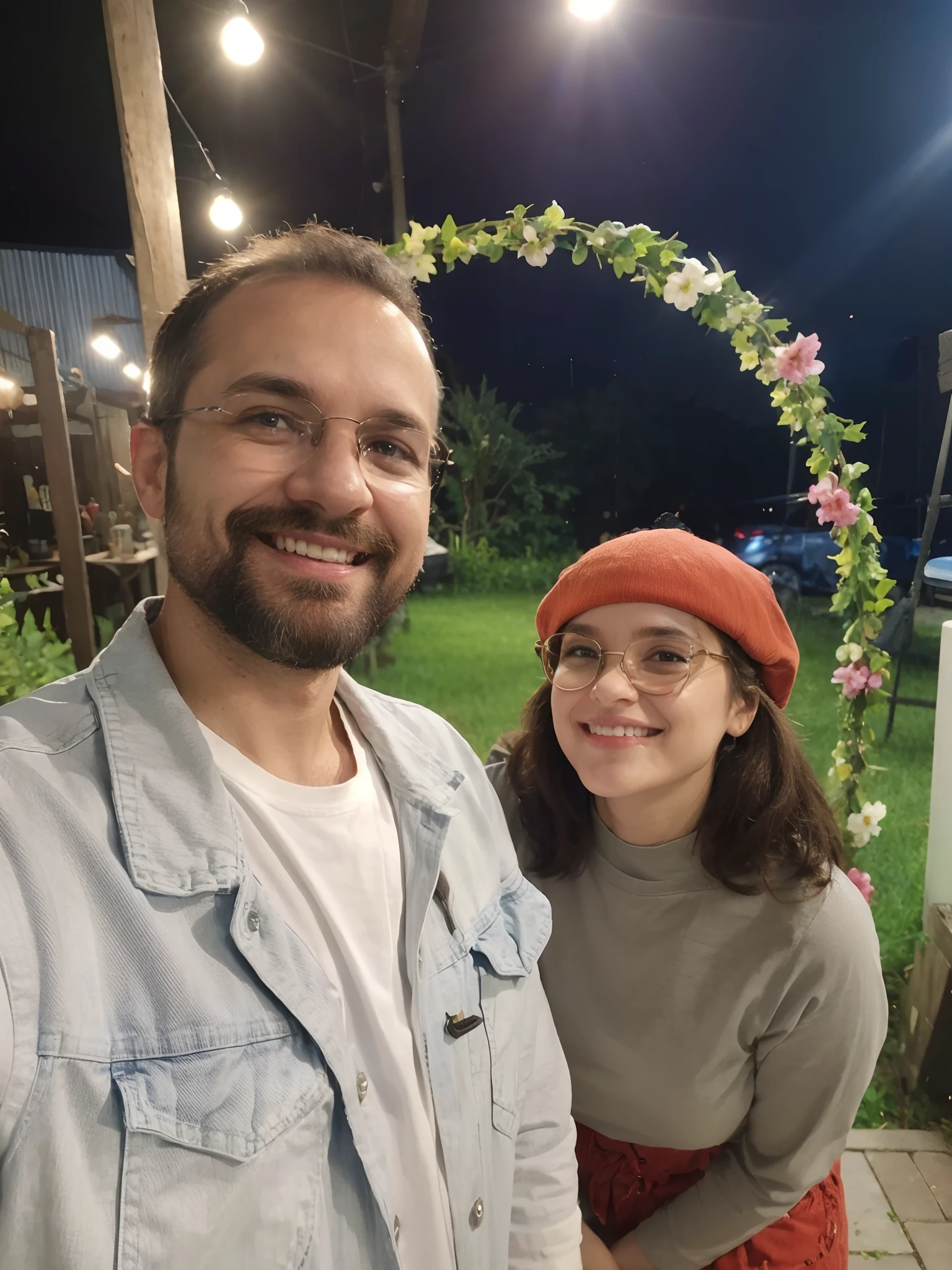 Pixar. Casal com um filhote de cachorro beagle marrom. A menina tem os cabelos loiros amarrados, Camiseta cinza e jeans claro, white glasses. O menino de cabelos pretos com cabelos grisalhos, barba pequena, oculos, Dark blue jeans and gray t-shirt. They are both smiling and are 40 years old